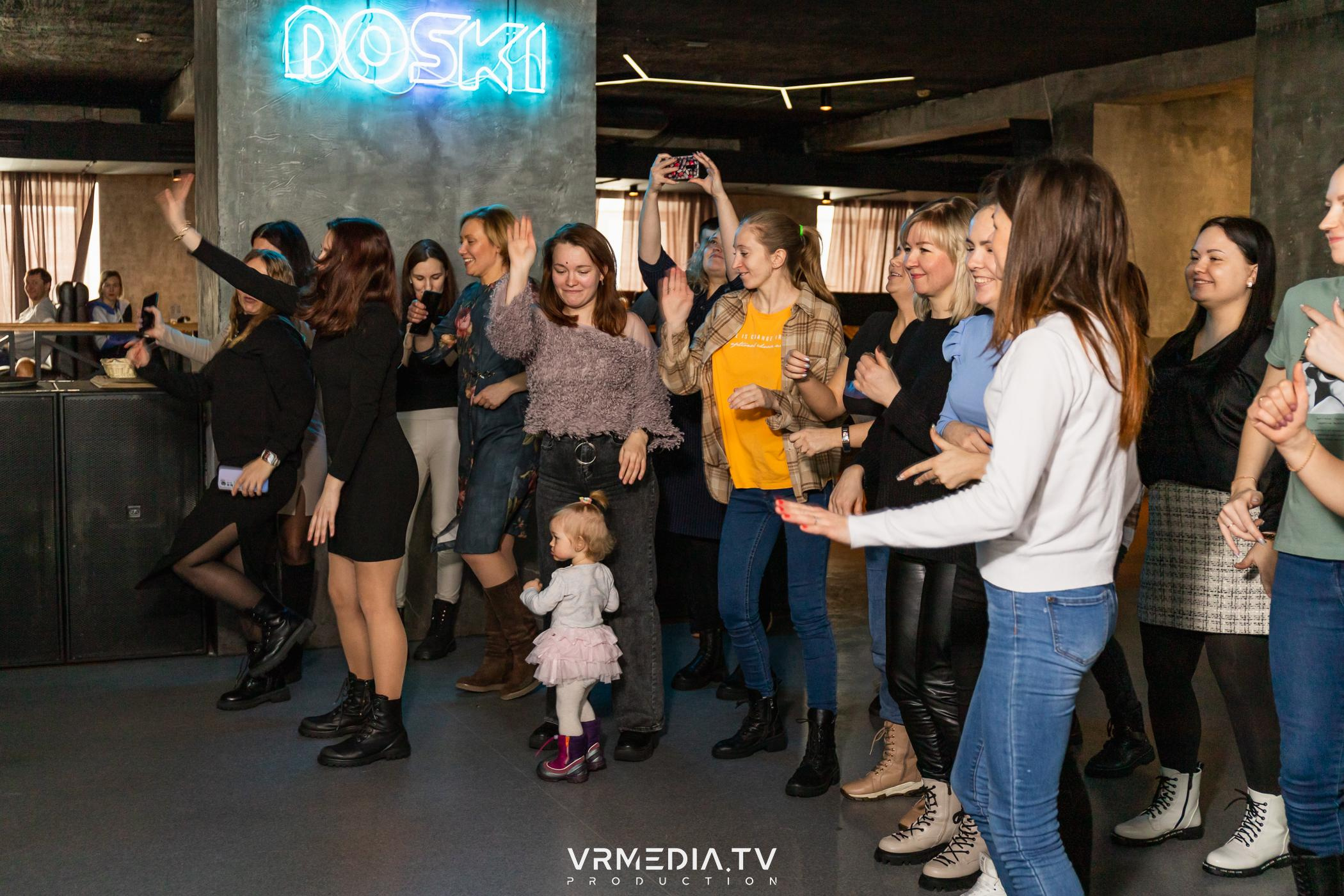 Baby time в баре «DOSKI»