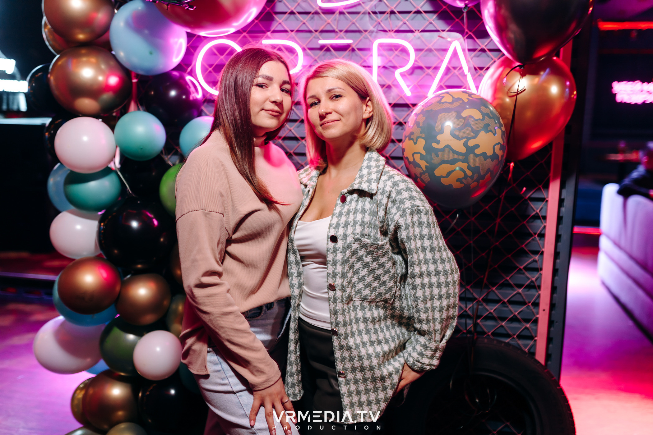 Мужской день в караоке-баре «Опера»