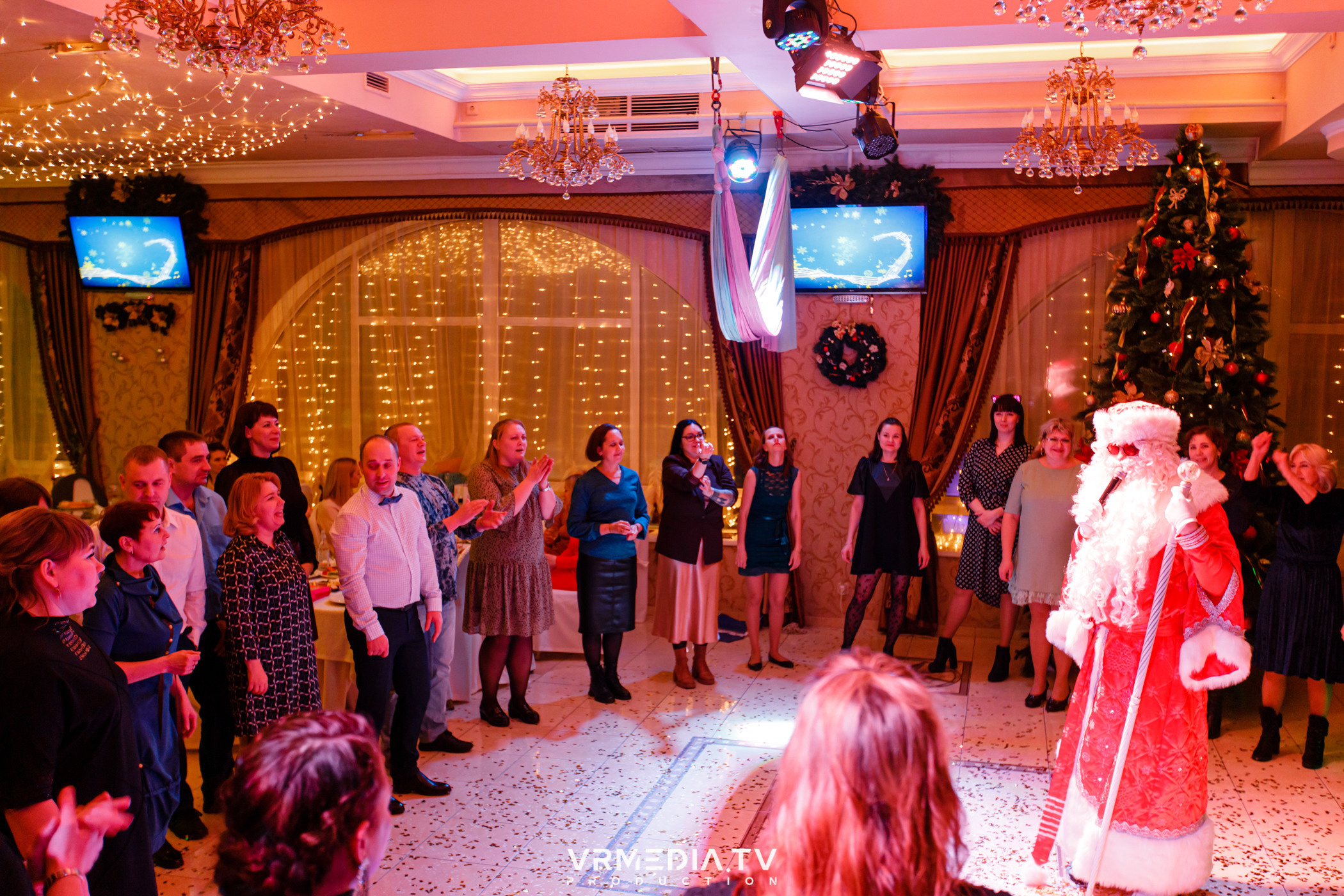 «Новогодний Мюзикл» в ресторане «Лазурный Берег»