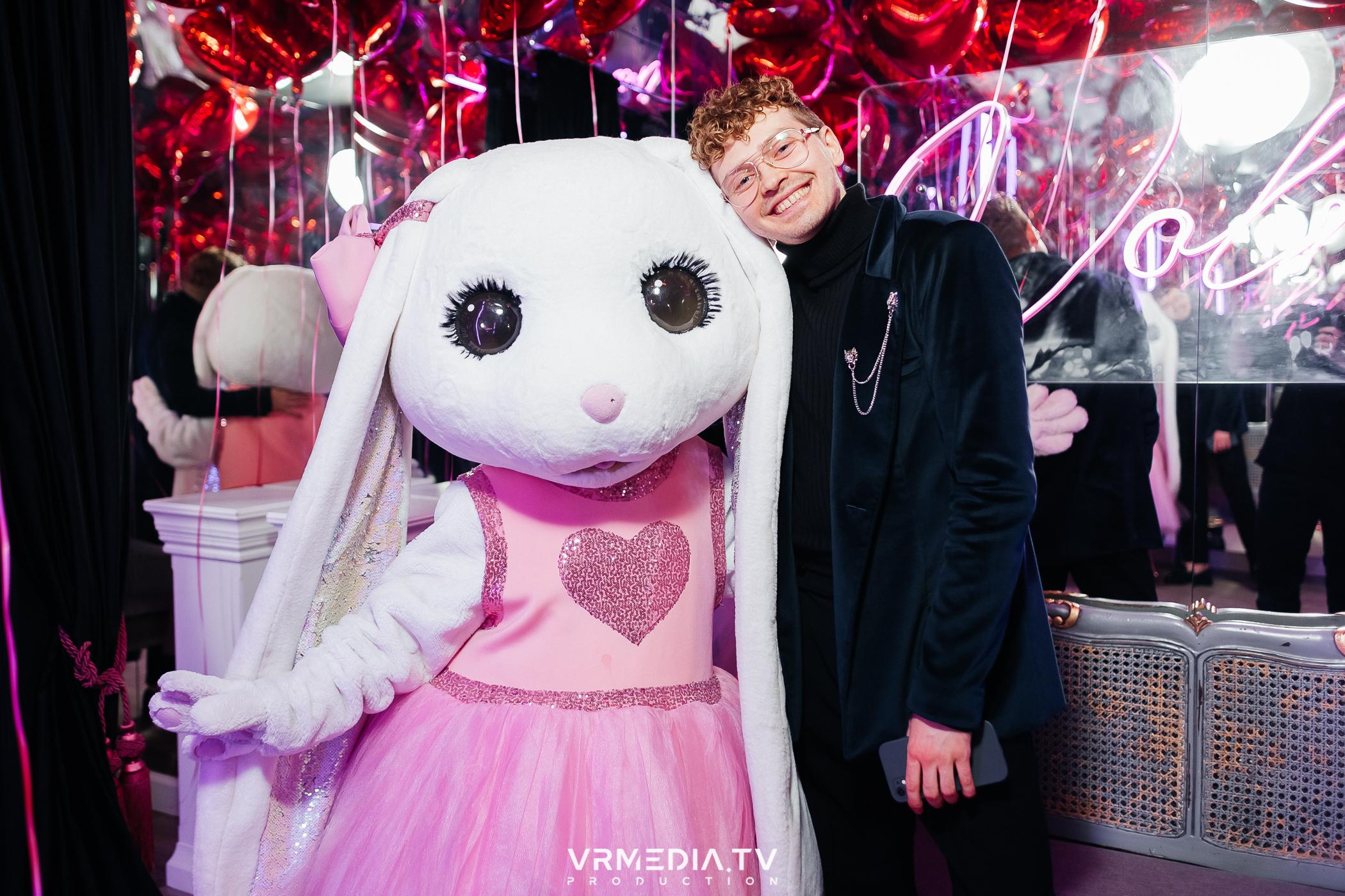 День святого Валентина в караоке-баре «Volna»