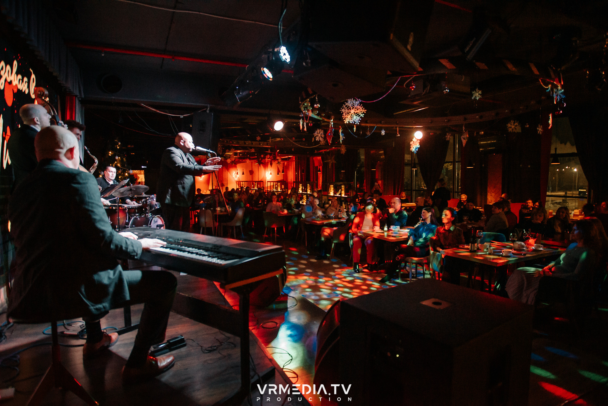 Джазовая среда: Певец Мистер Мелвин (Франция)