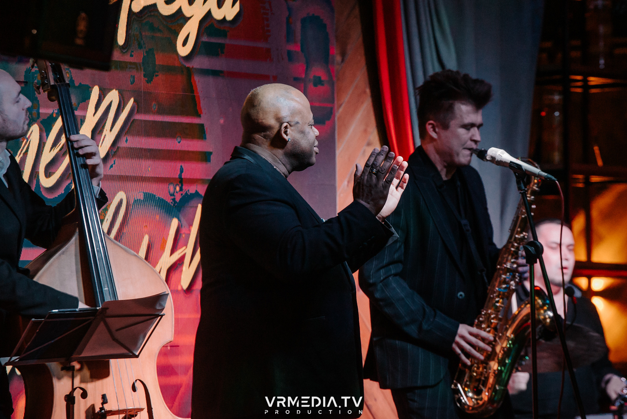 Джазовая среда: Певец Мистер Мелвин (Франция)