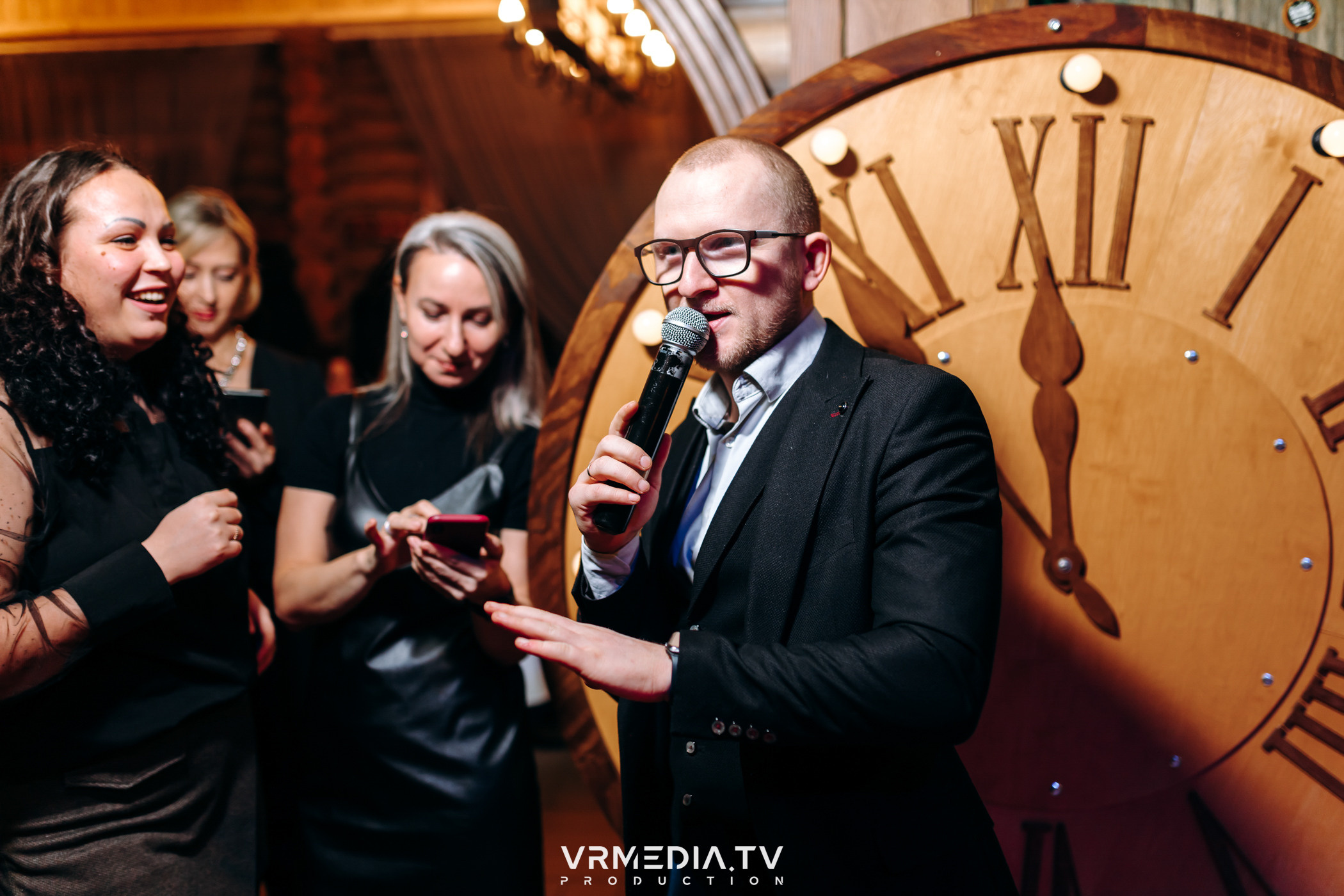 Новогодний вечер «У Петровича»