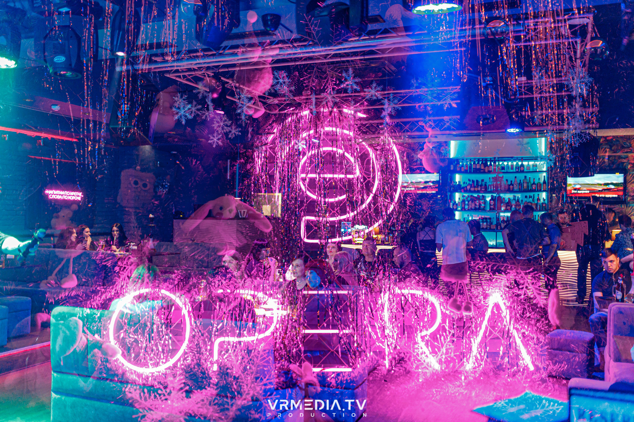 Выходные в караоке-баре «Опера»