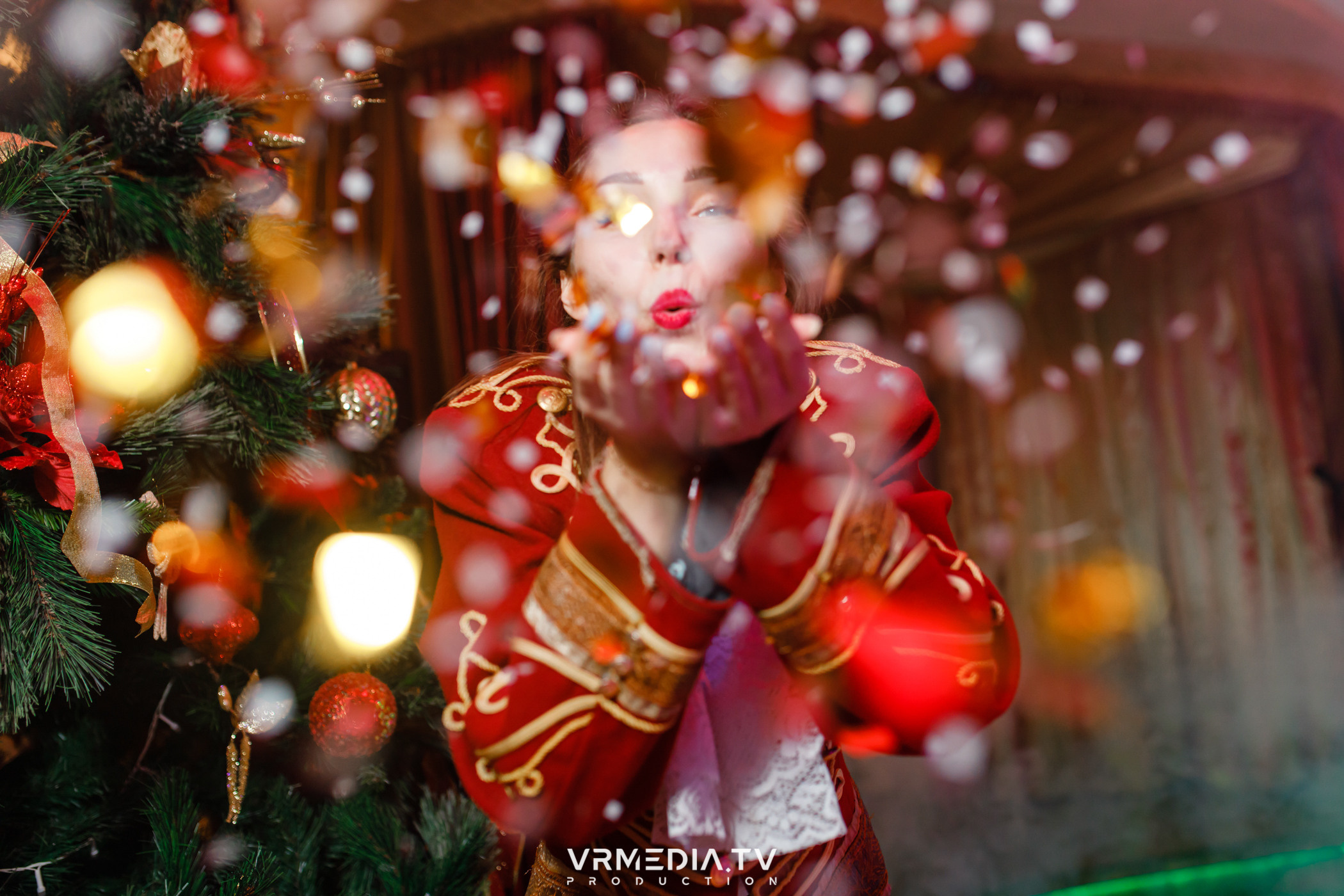 «Новогодний Мюзикл» в ресторане «Лазурный Берег»