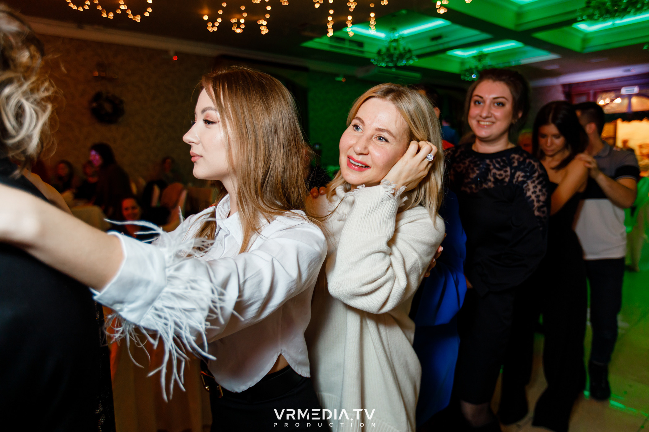 «Новогодний Мюзикл» в ресторане «Лазурный Берег»