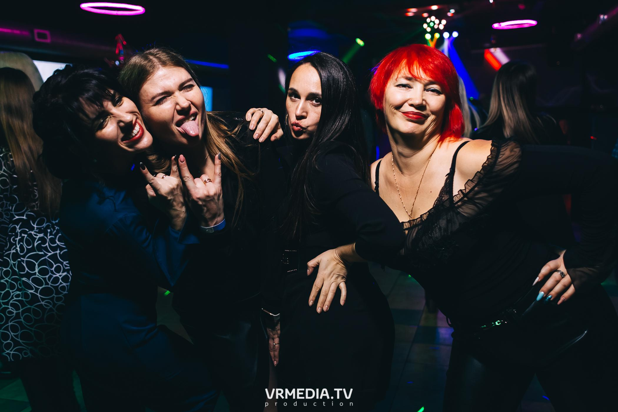 Выходные в баре «BORODA»