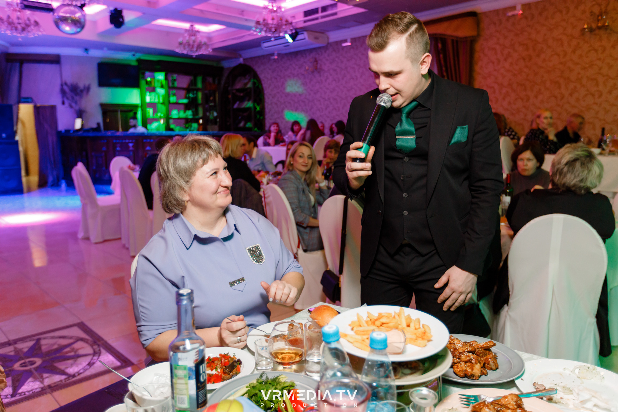 Международный женский день в ресторане «Лазурный Берег»