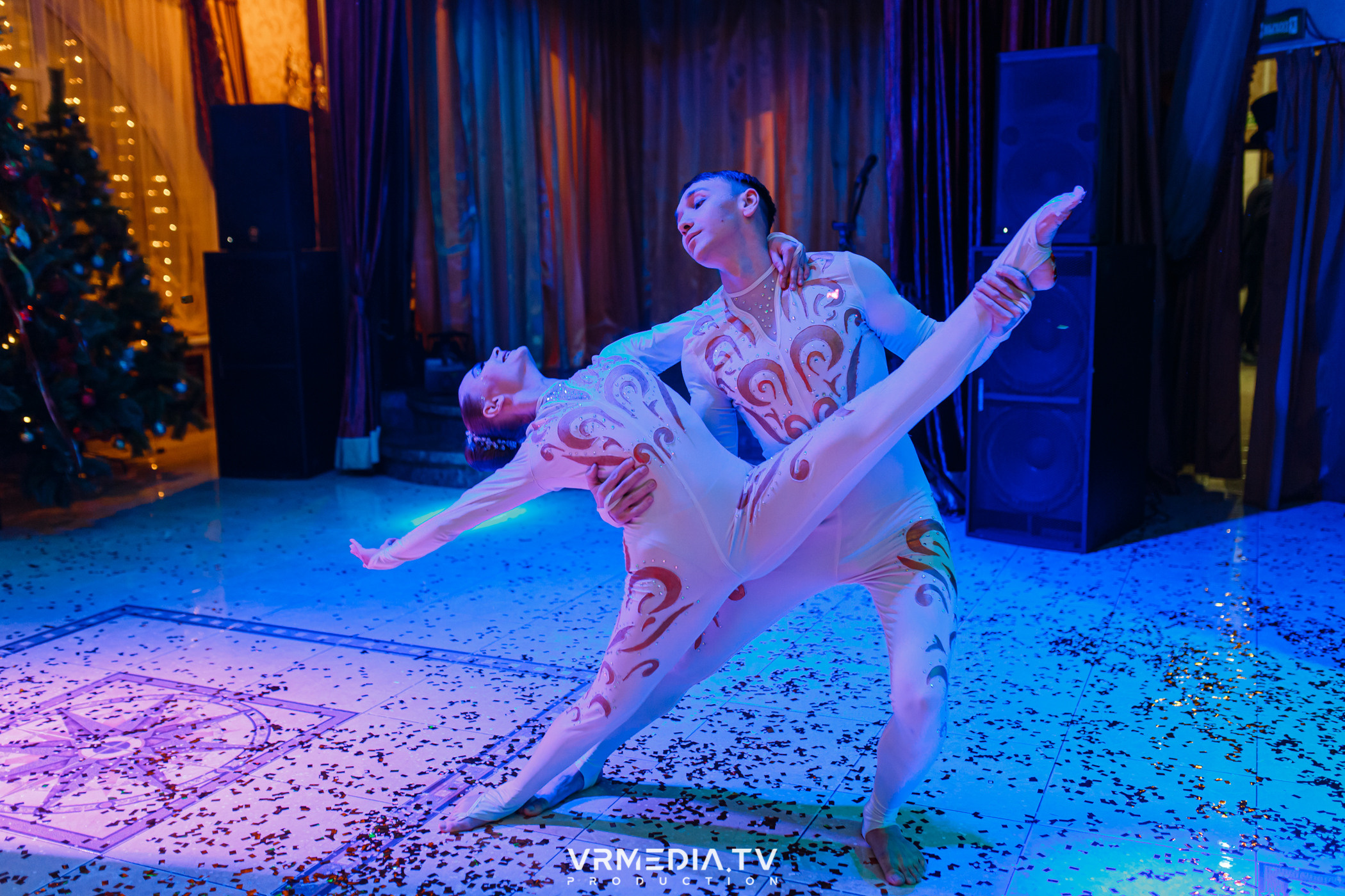 «Новогодний Мюзикл» в ресторане «Лазурный Берег»