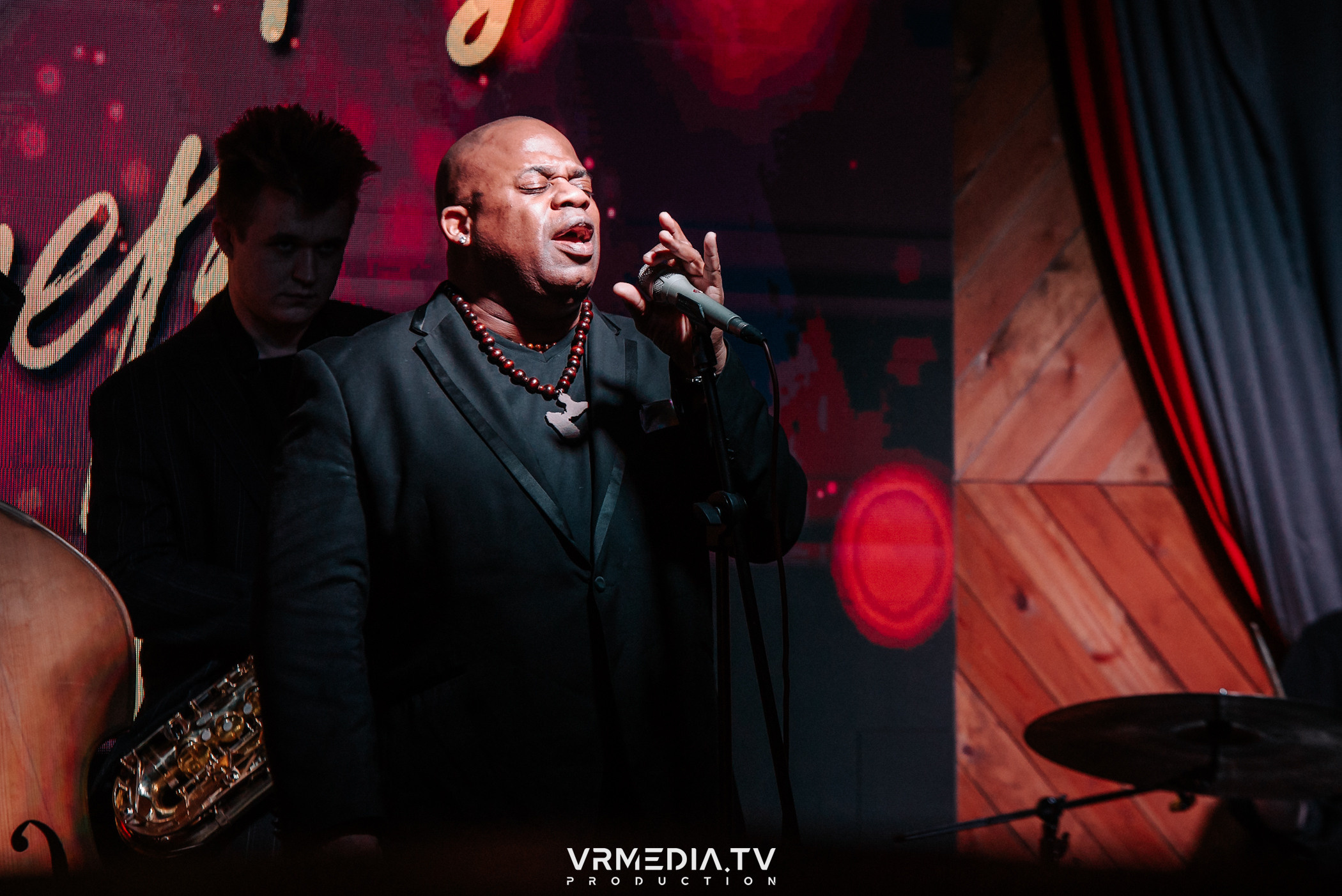 Джазовая среда: Певец Мистер Мелвин (Франция)