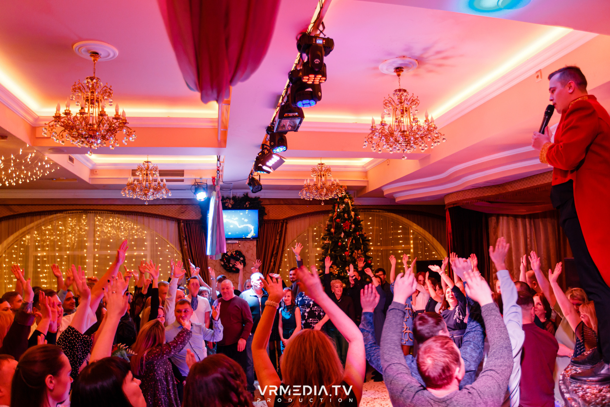 «Новогодний Мюзикл» в ресторане «Лазурный Берег»