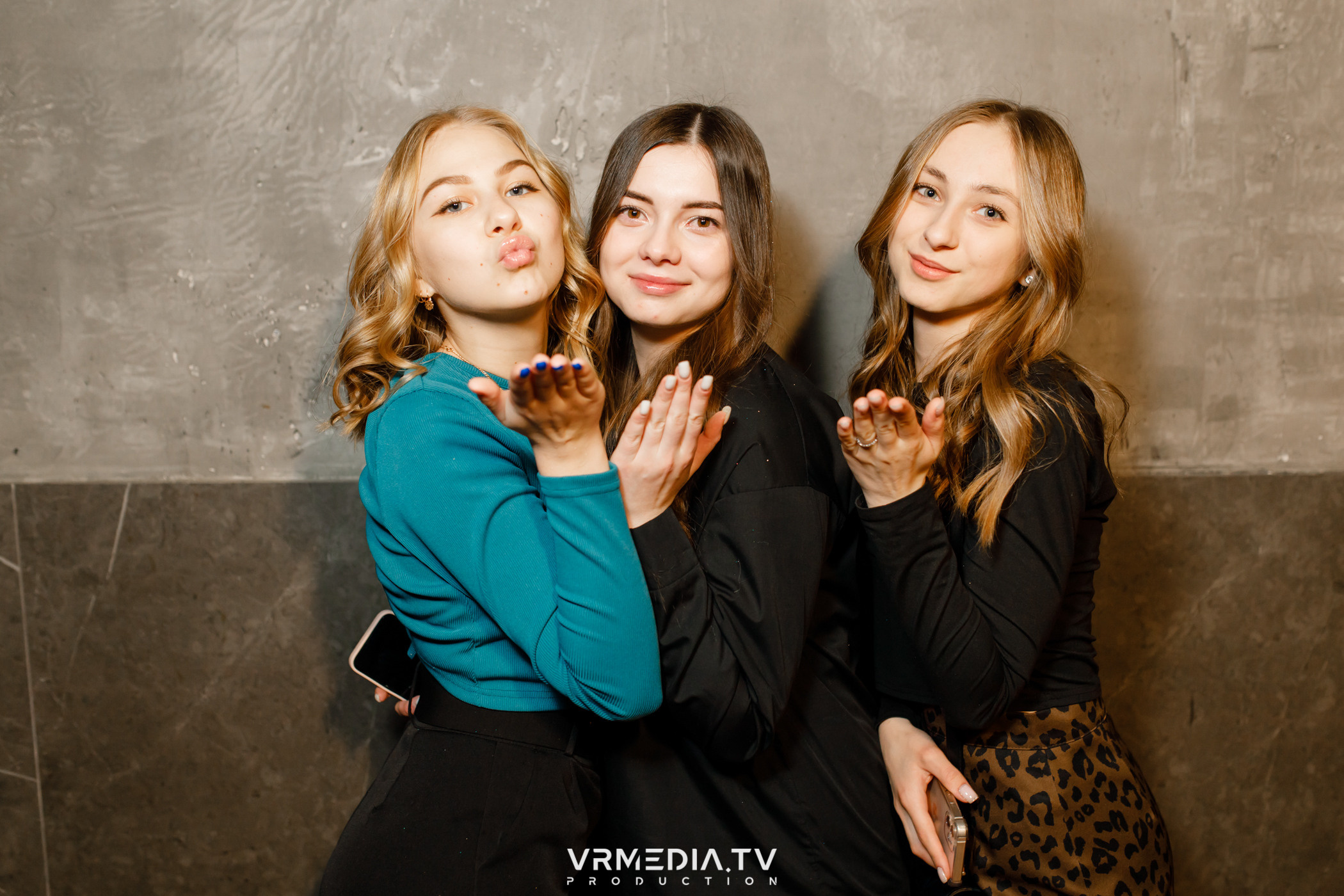 Выходные в баре «DOSKI»