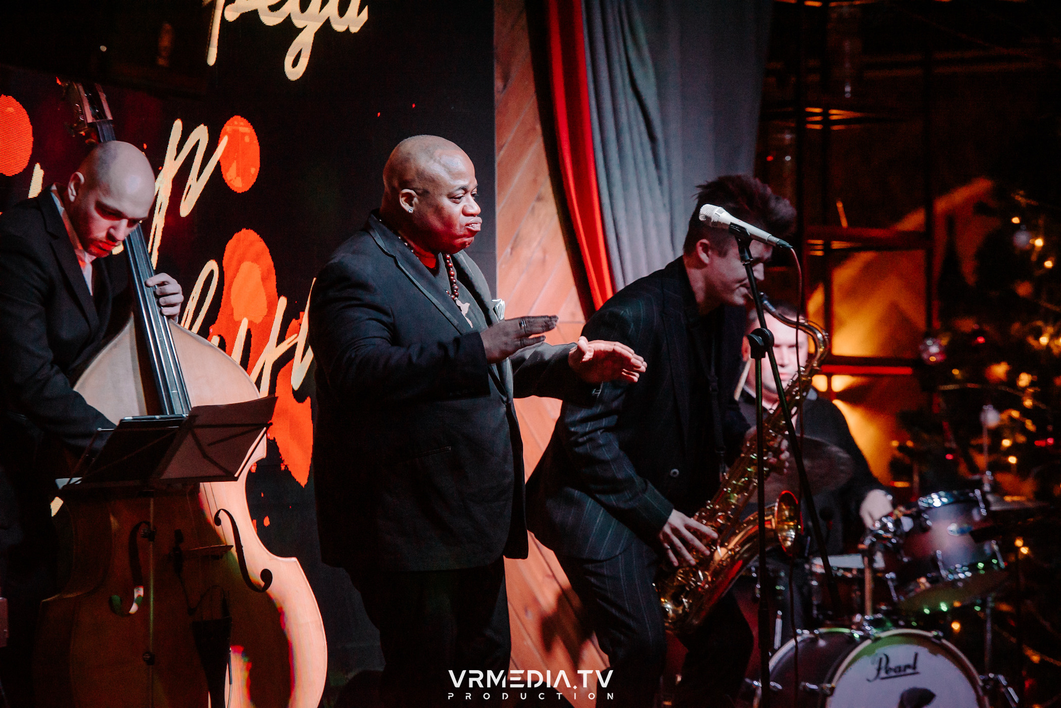 Джазовая среда: Певец Мистер Мелвин (Франция)