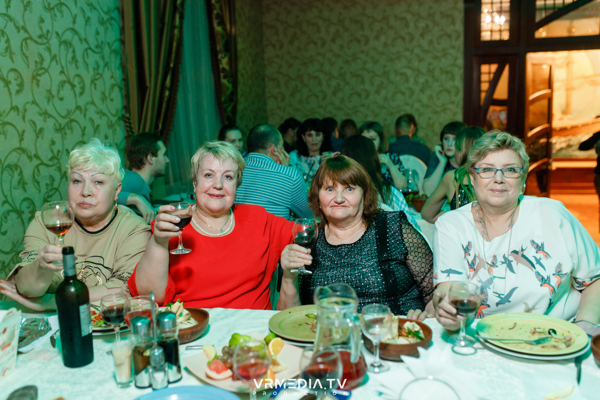 Международный женский день в ресторане «Лазурный Берег»