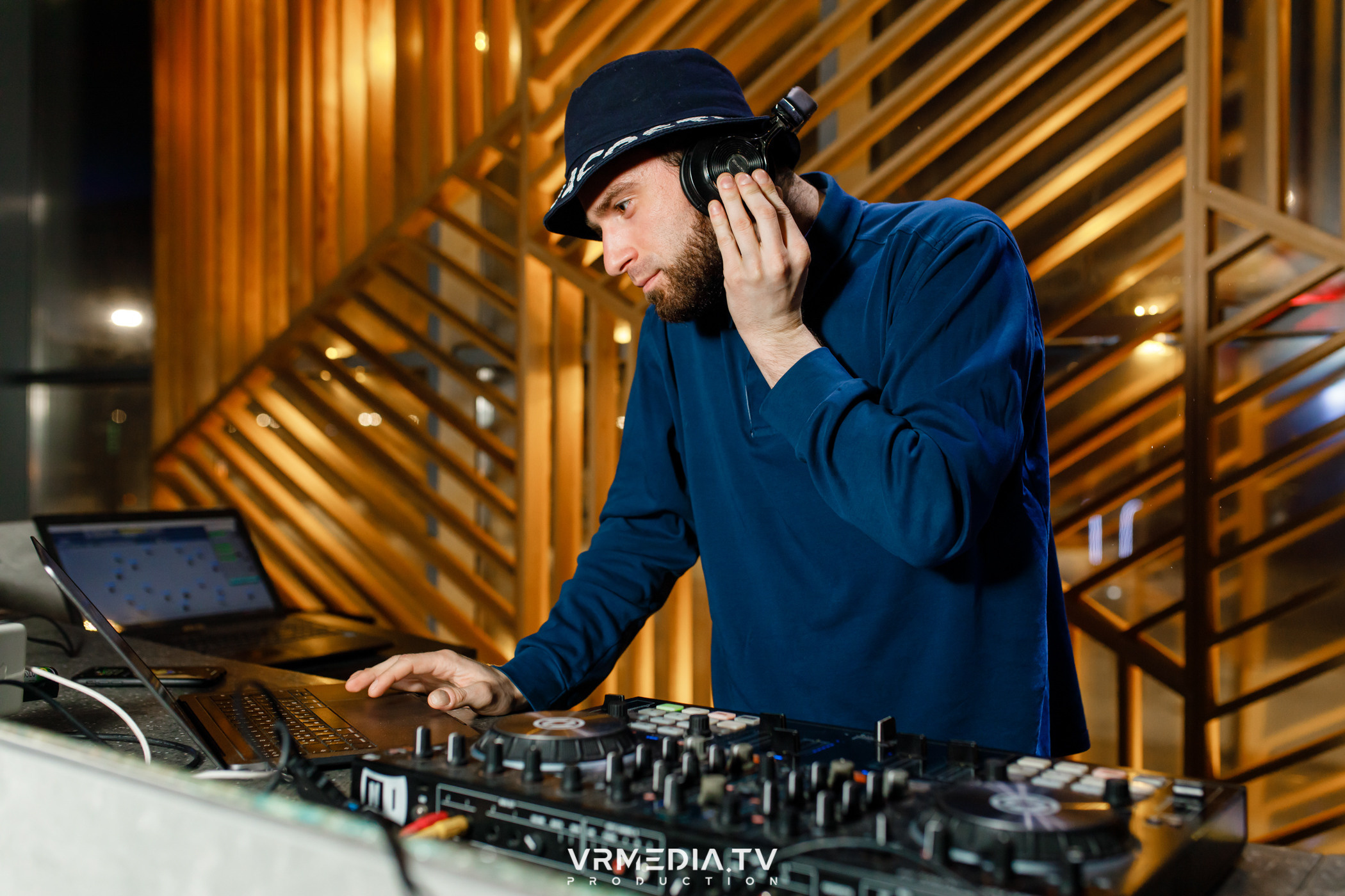 Выходные в баре «DOSKI»