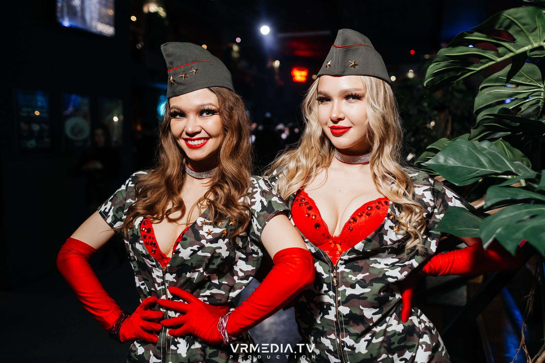 Выходные в баре «DOSKI»