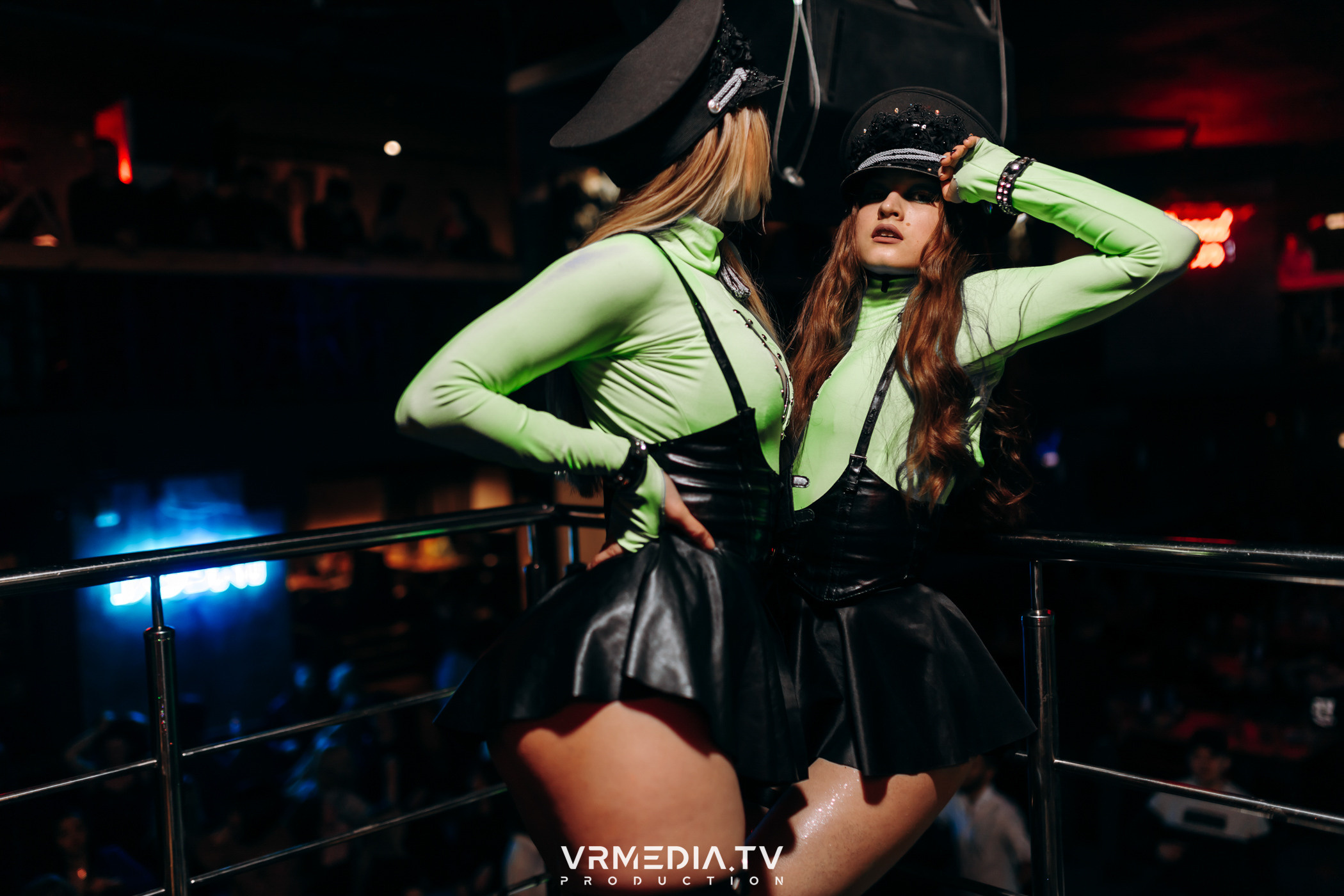 Выходные в баре «DOSKI»