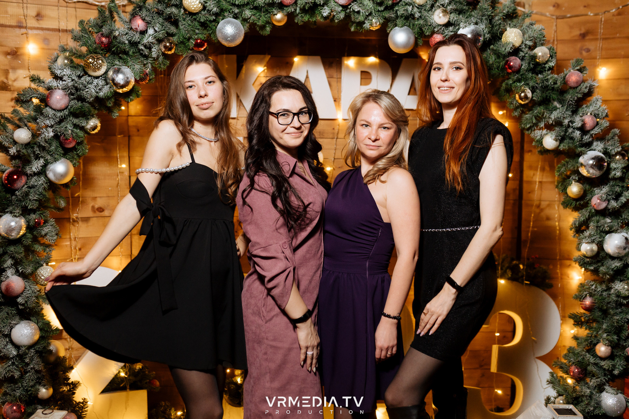 Жаркий новогодний корпоратив в гриль-баре «Жара»