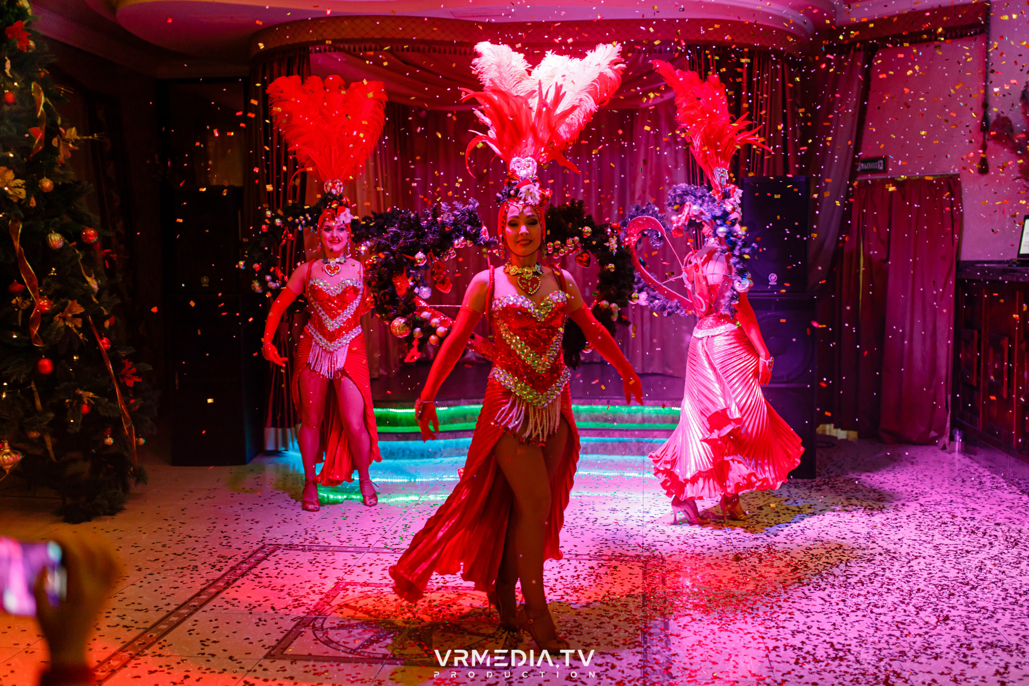 «Новогодний Мюзикл» в ресторане «Лазурный Берег»