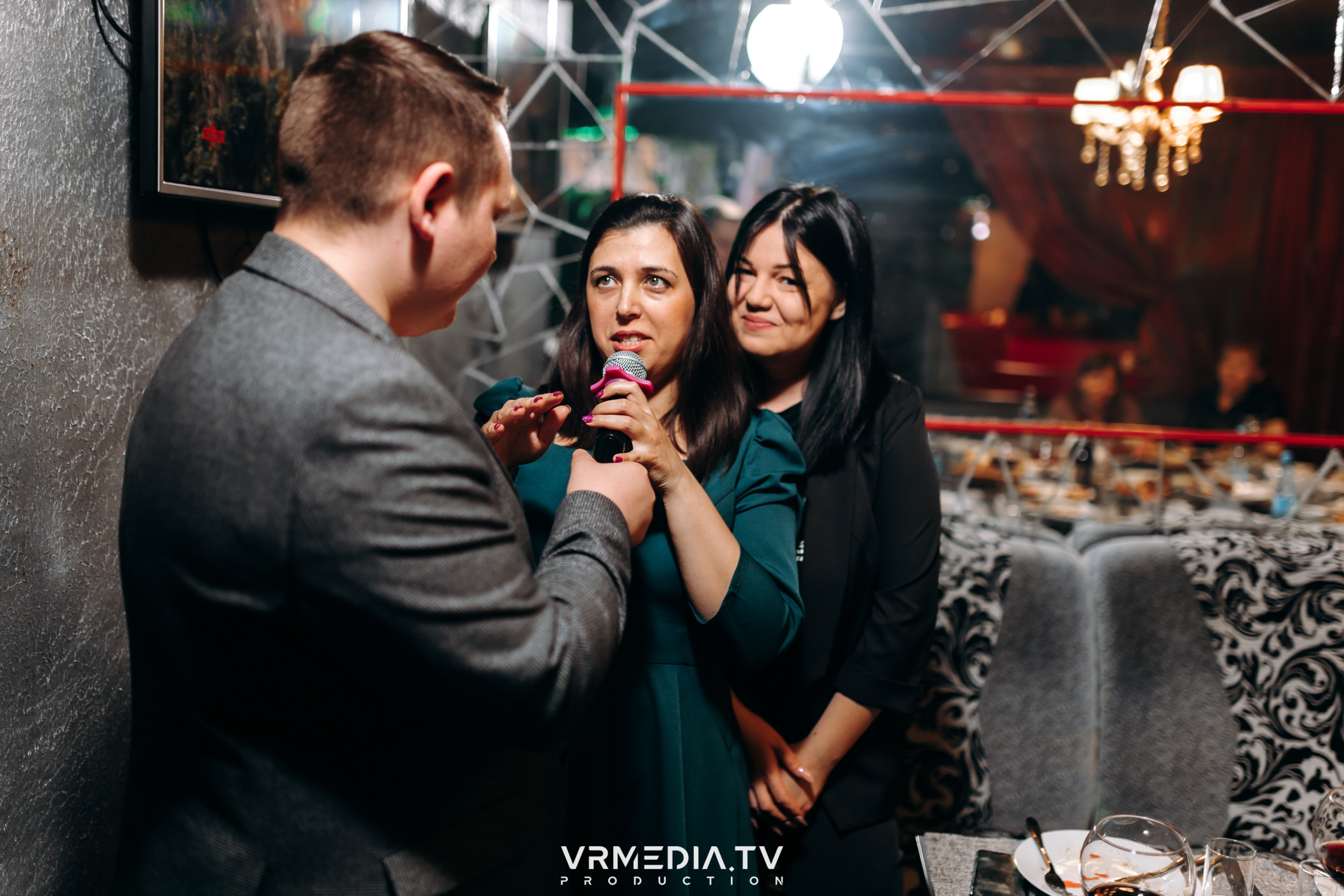 Международный женский день в караоке-баре «Chicago»