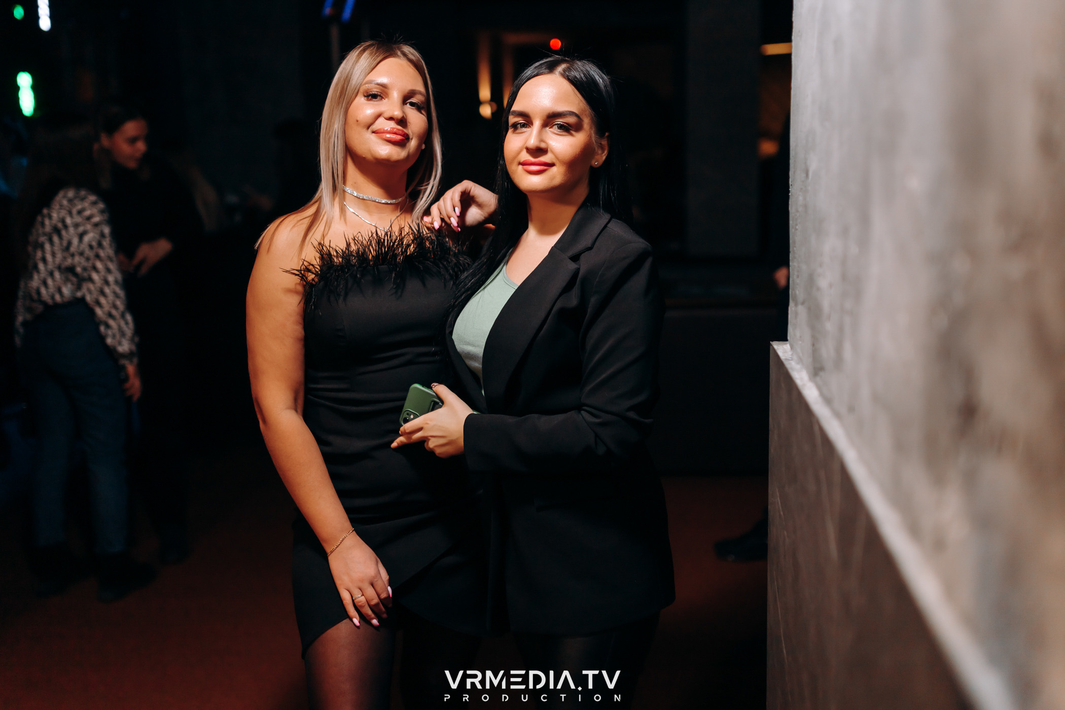 Выходные в баре «DOSKI»