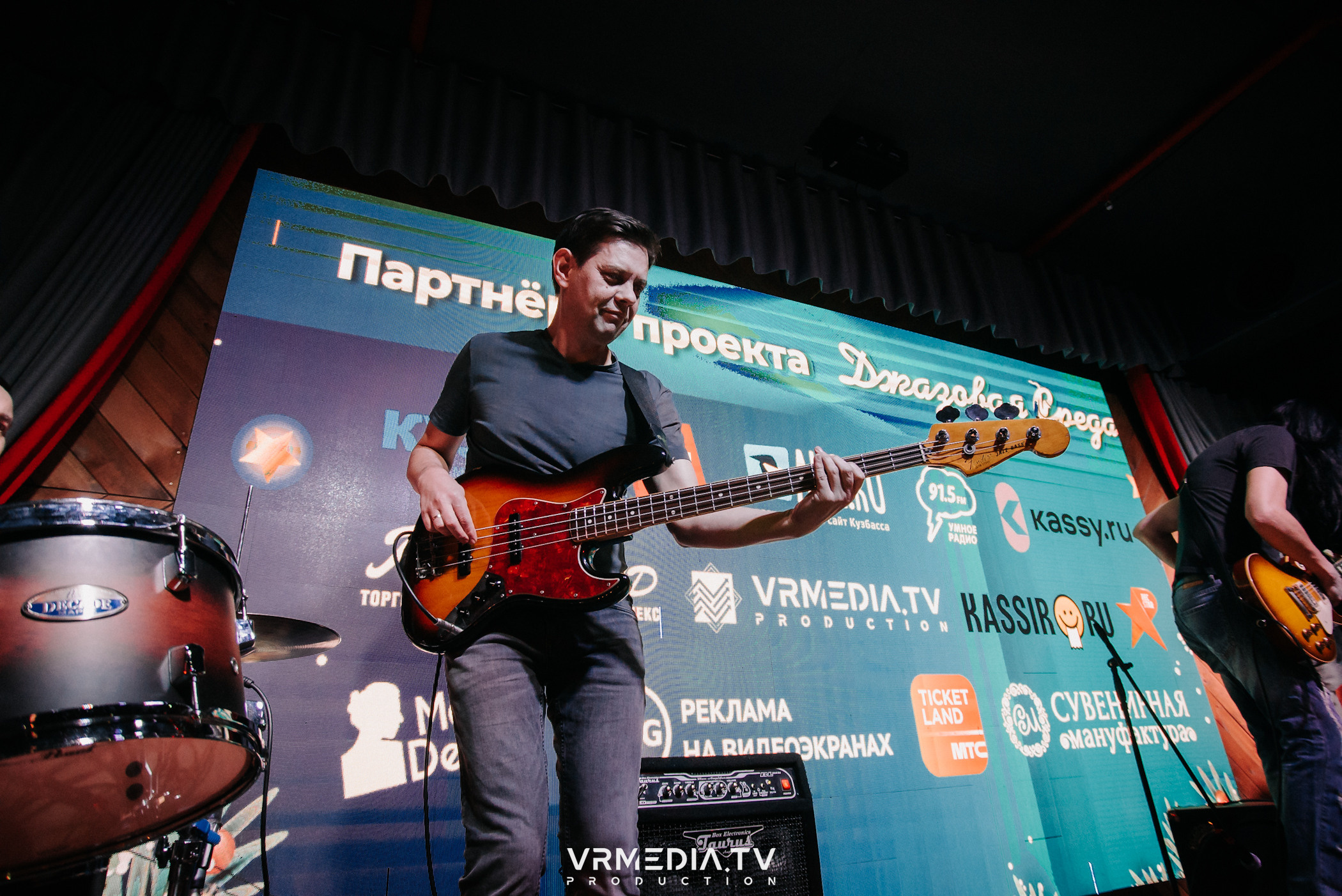 Джазовая среда: Collini Blues Balls (Новосибирск)