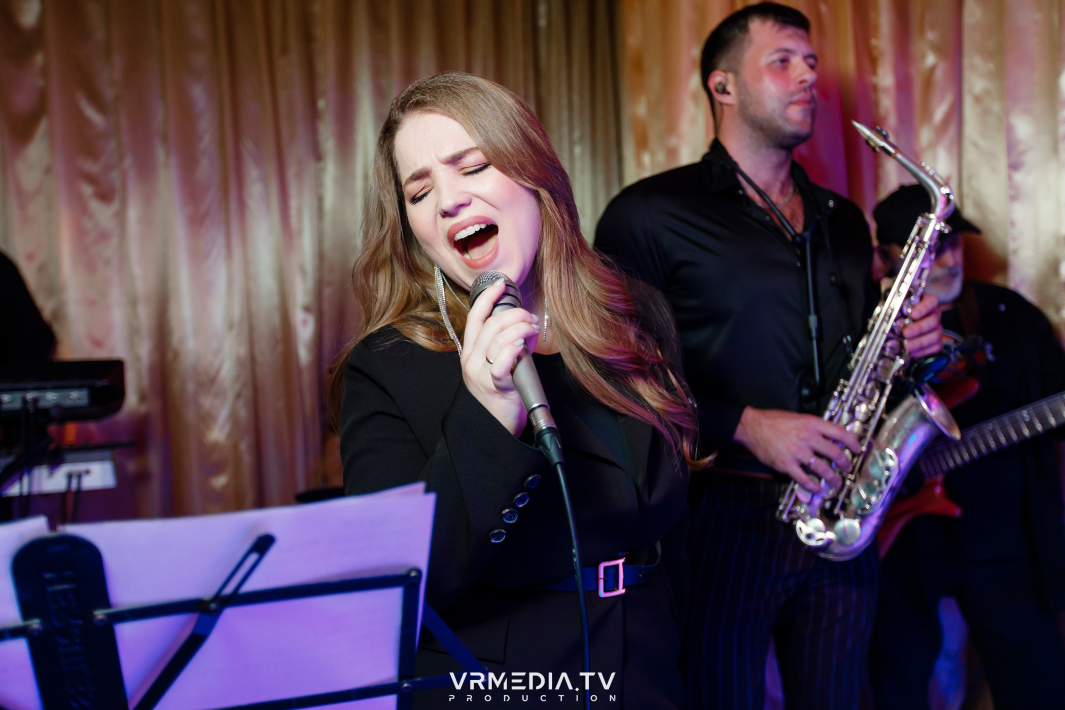 Международный женский день в ресторане «Лазурный Берег»