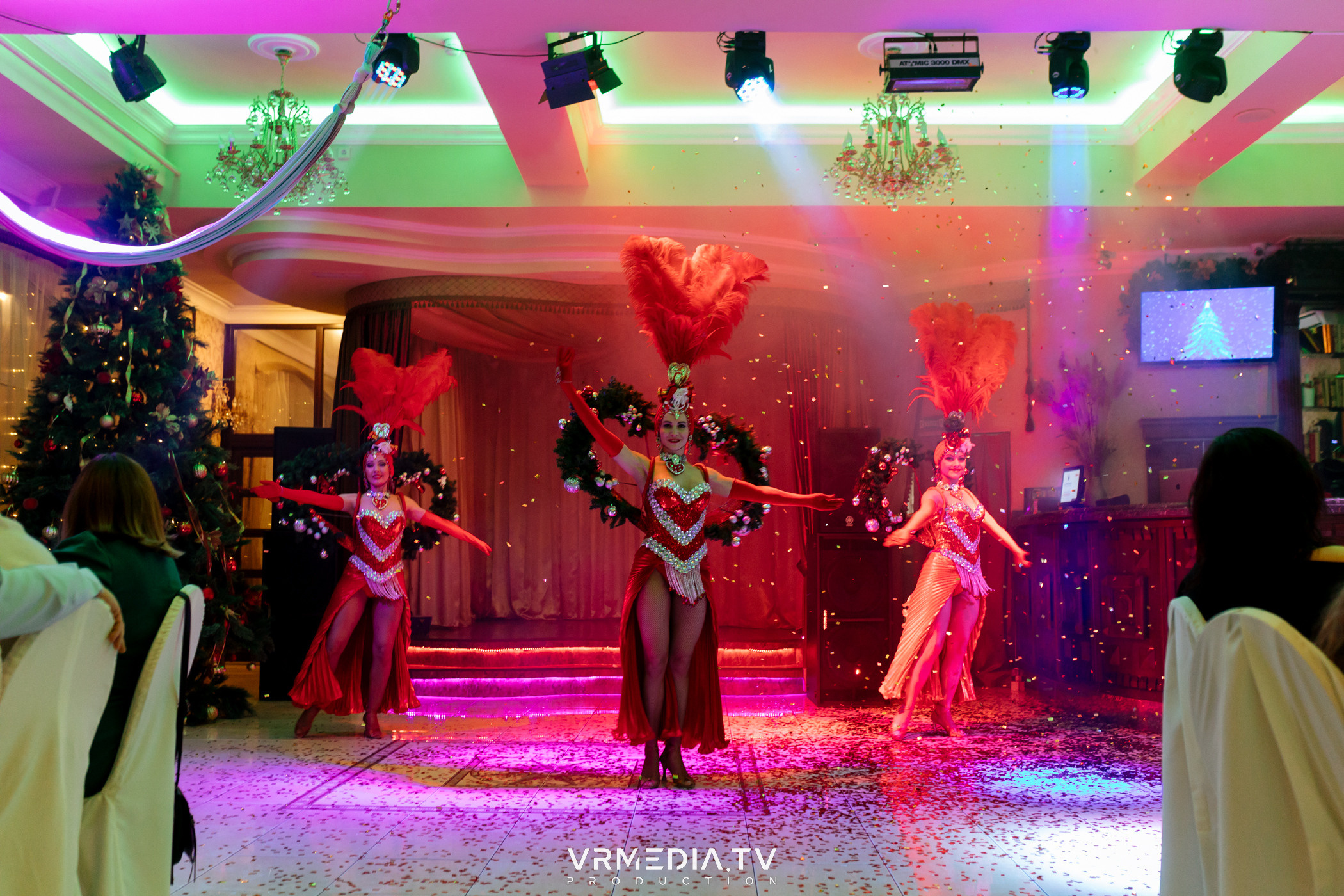 «Новогодний Мюзикл» в ресторане «Лазурный Берег»