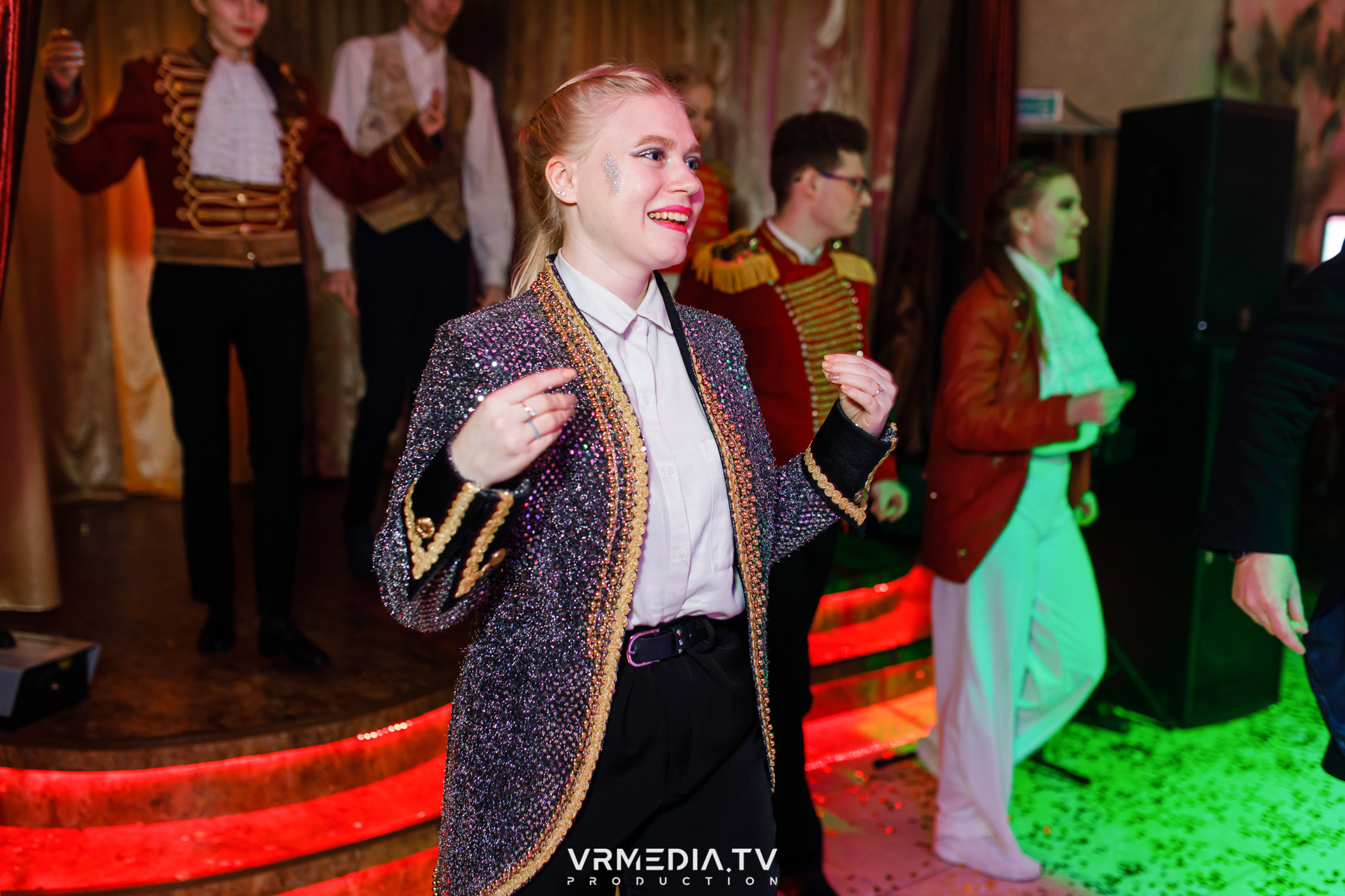 «Новогодний Мюзикл» в ресторане «Лазурный Берег»