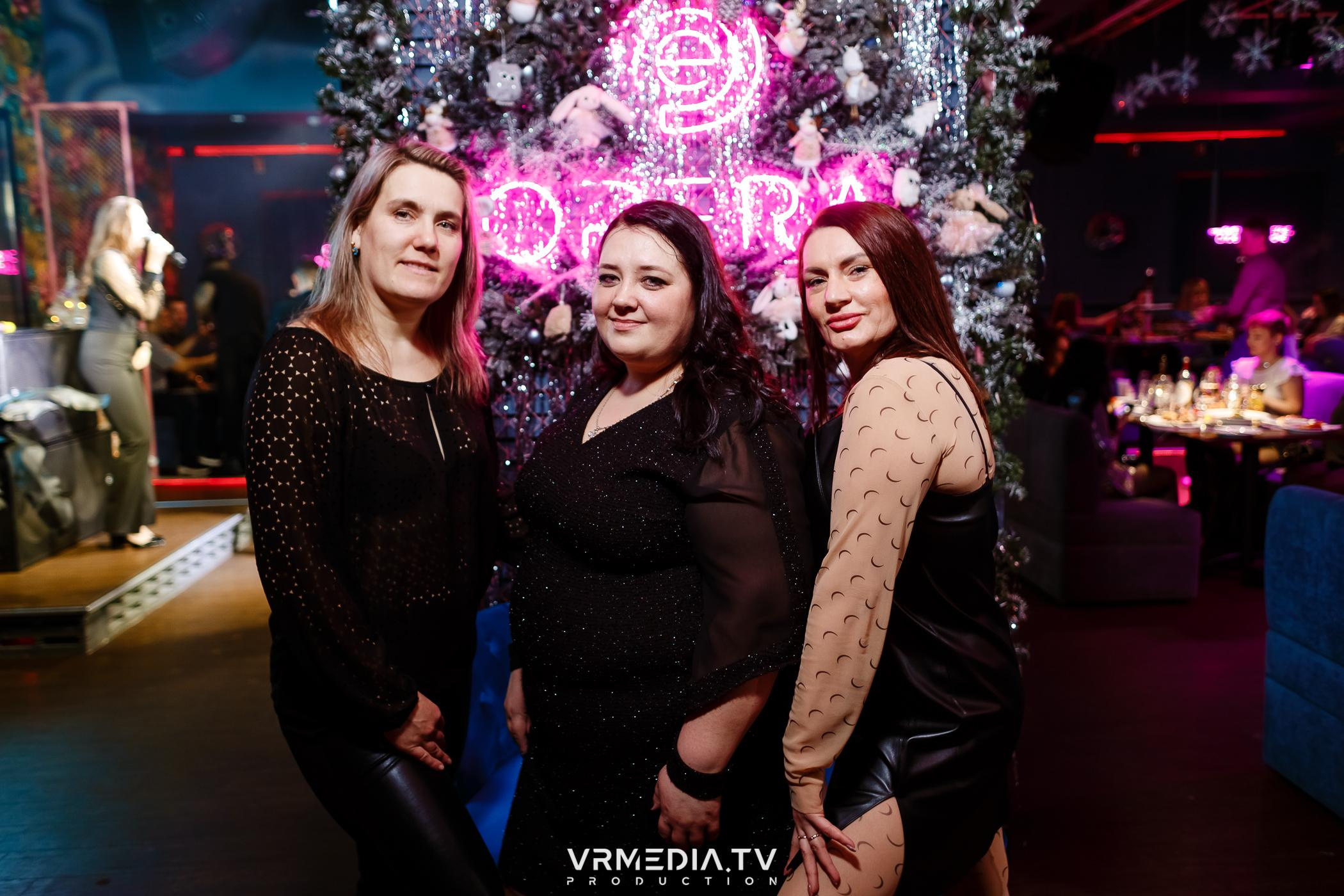 Новогодние корпоративы в караоке-баре «Опера»