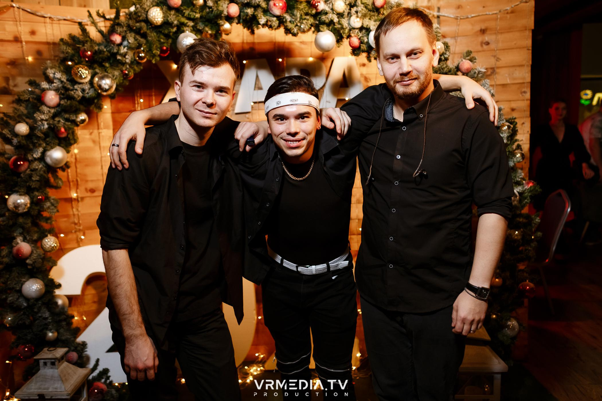 Жаркий новогодний корпоратив в гриль-баре «Жара»