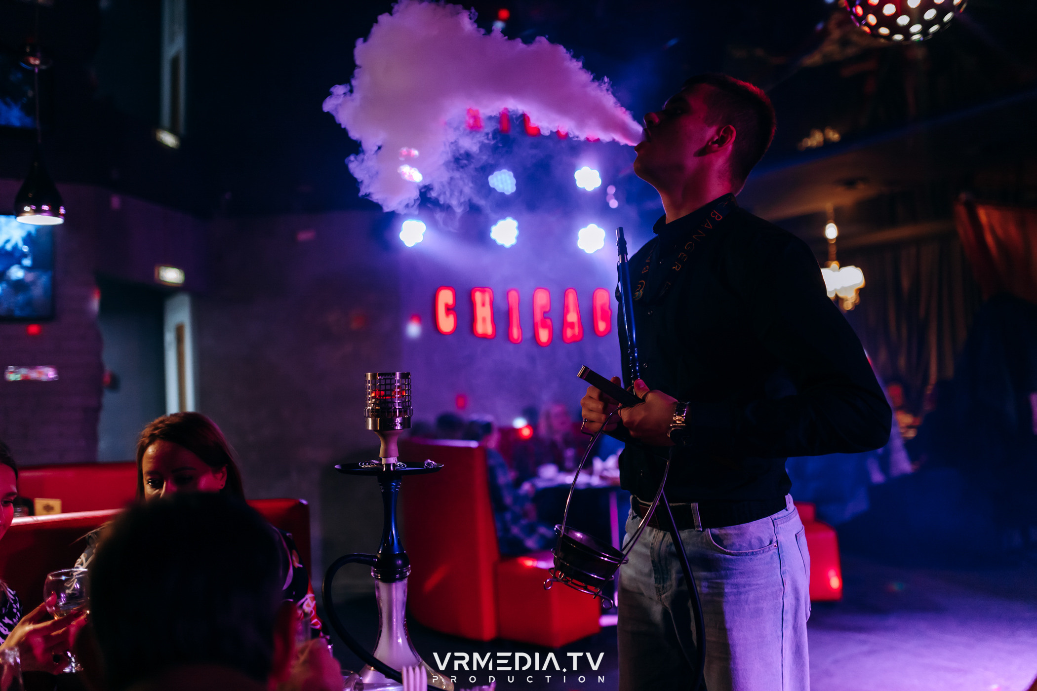 Международный женский день в караоке-баре «Chicago»