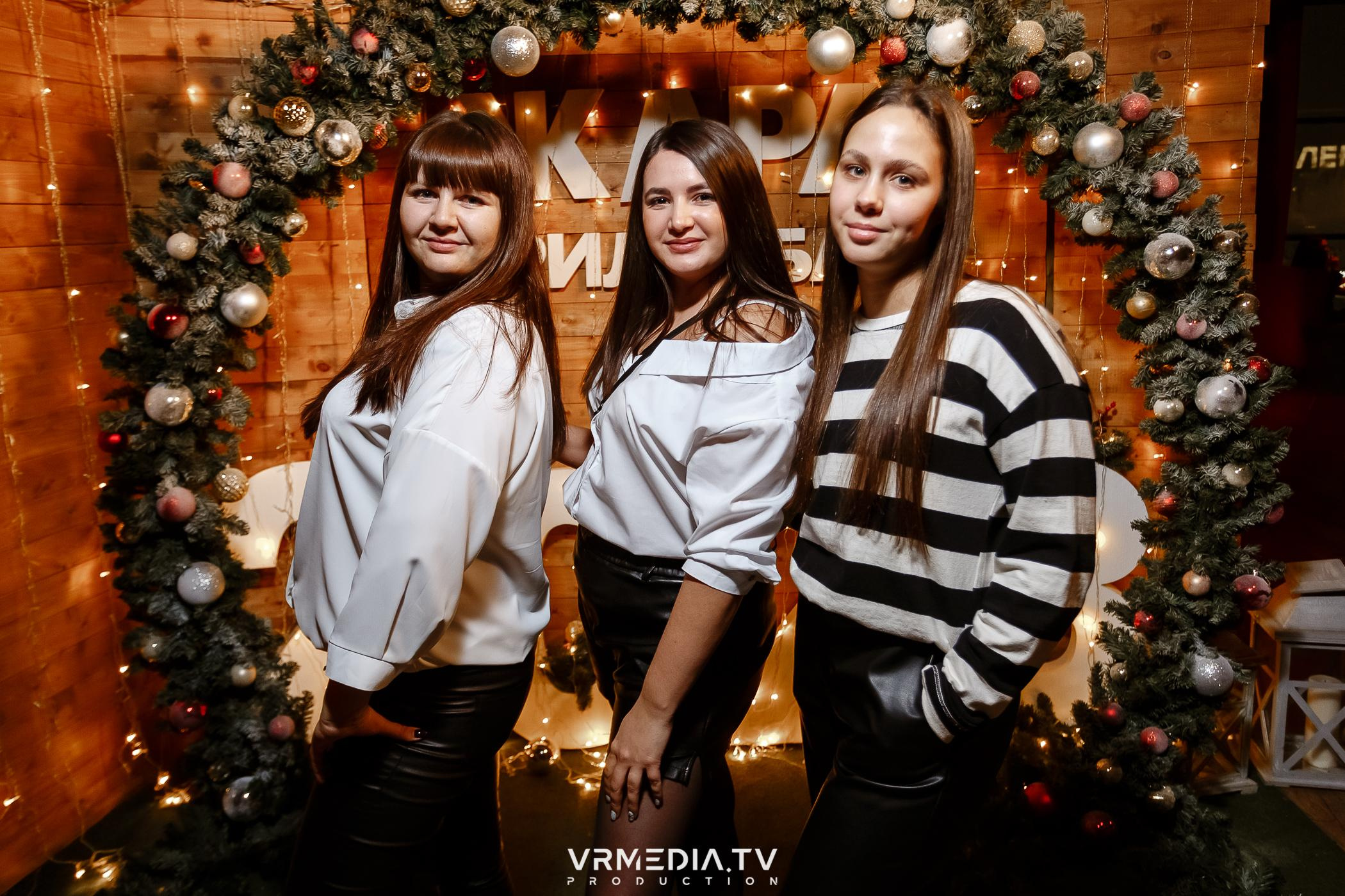 Жаркий новогодний корпоратив в гриль-баре «Жара»