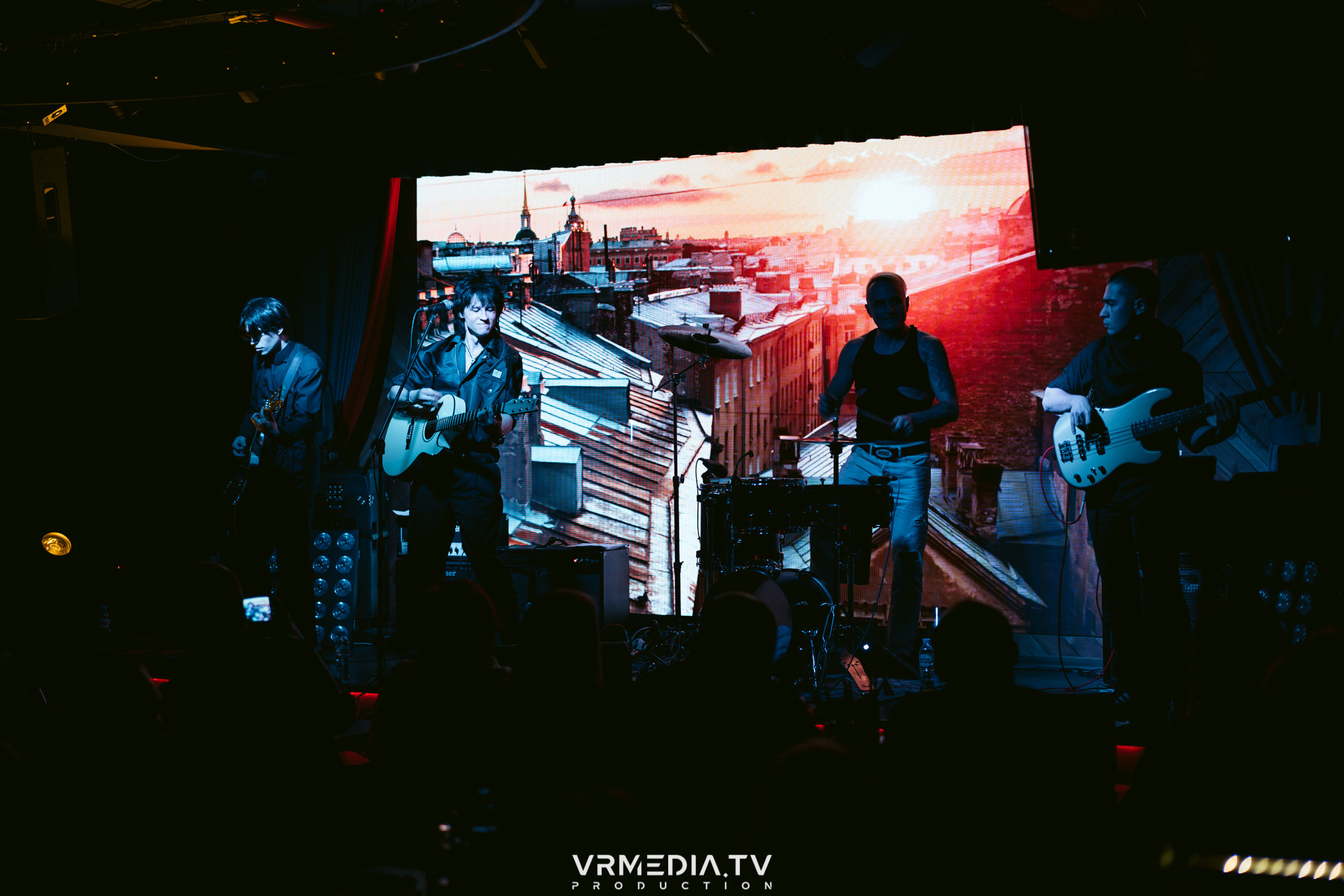 Джазовая среда: шоу «КИНОхроника»