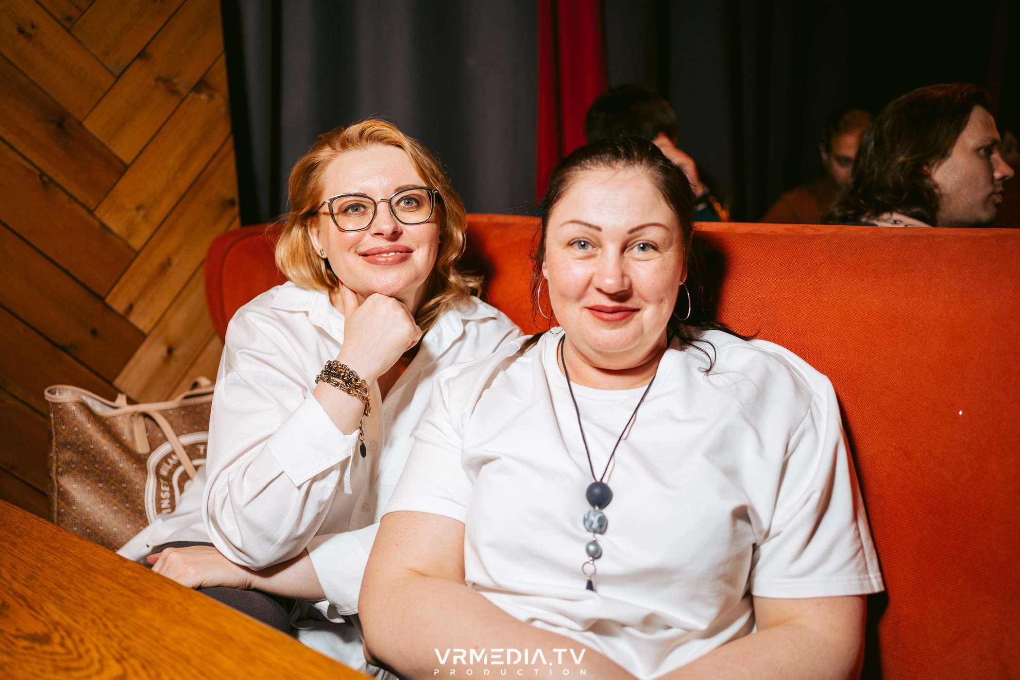 Джазовая среда: шоу «КИНОхроника»