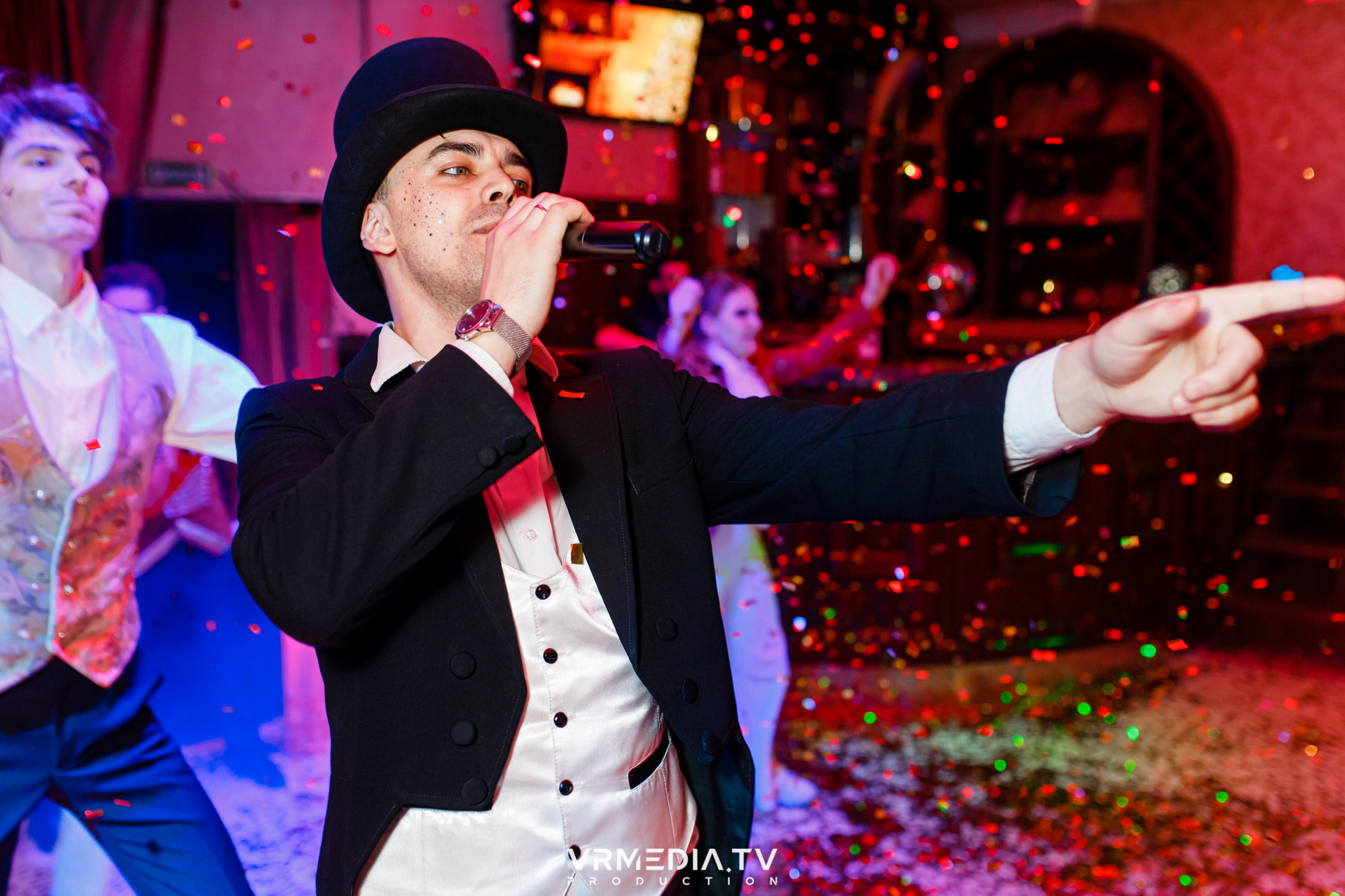 «Новогодний Мюзикл» в ресторане «Лазурный Берег»