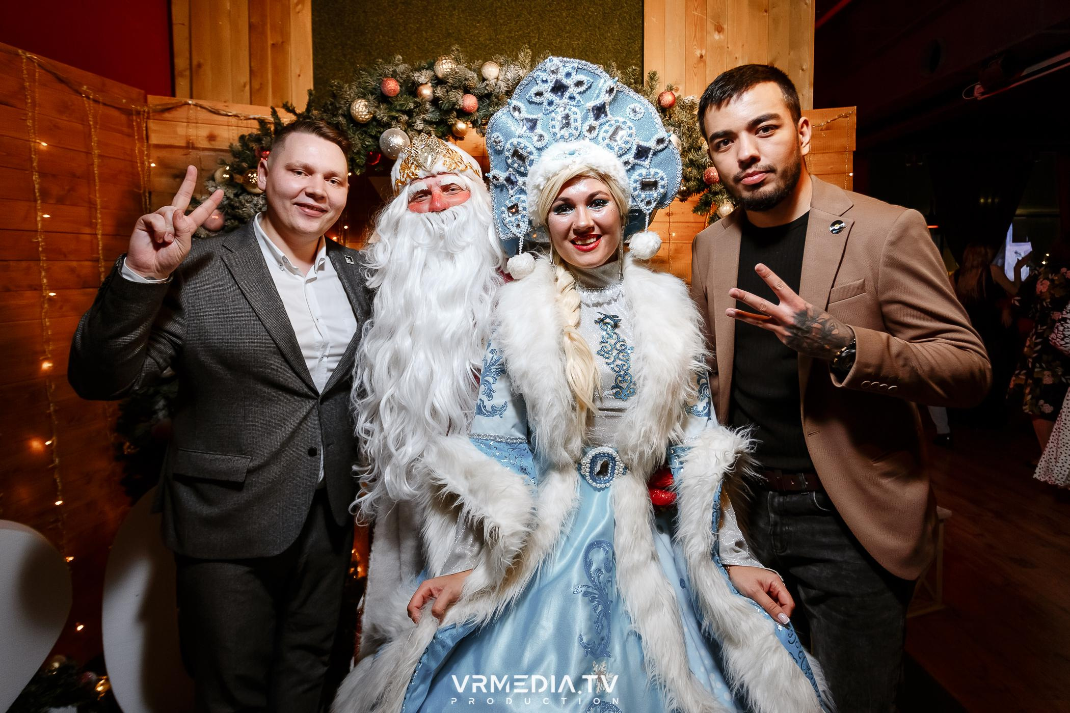 Жаркий новогодний корпоратив в гриль-баре «Жара»