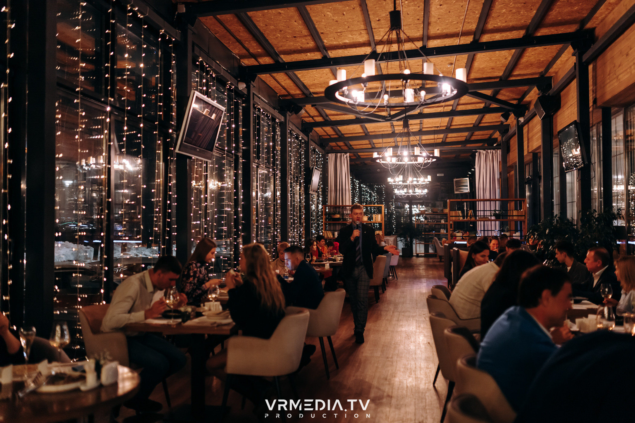 Винный ужин в ресторане «Авиатор»