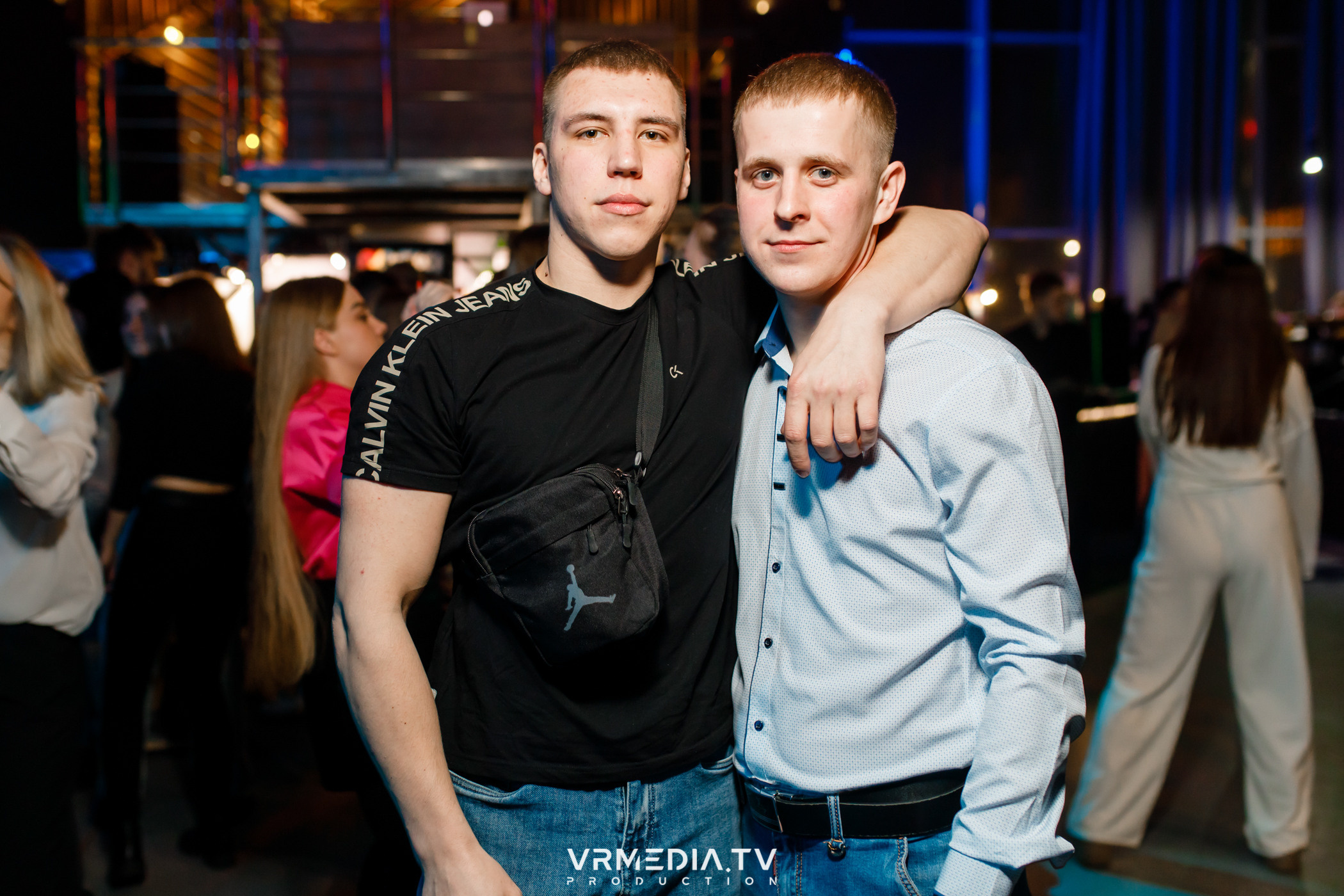 Выходные в баре «DOSKI»