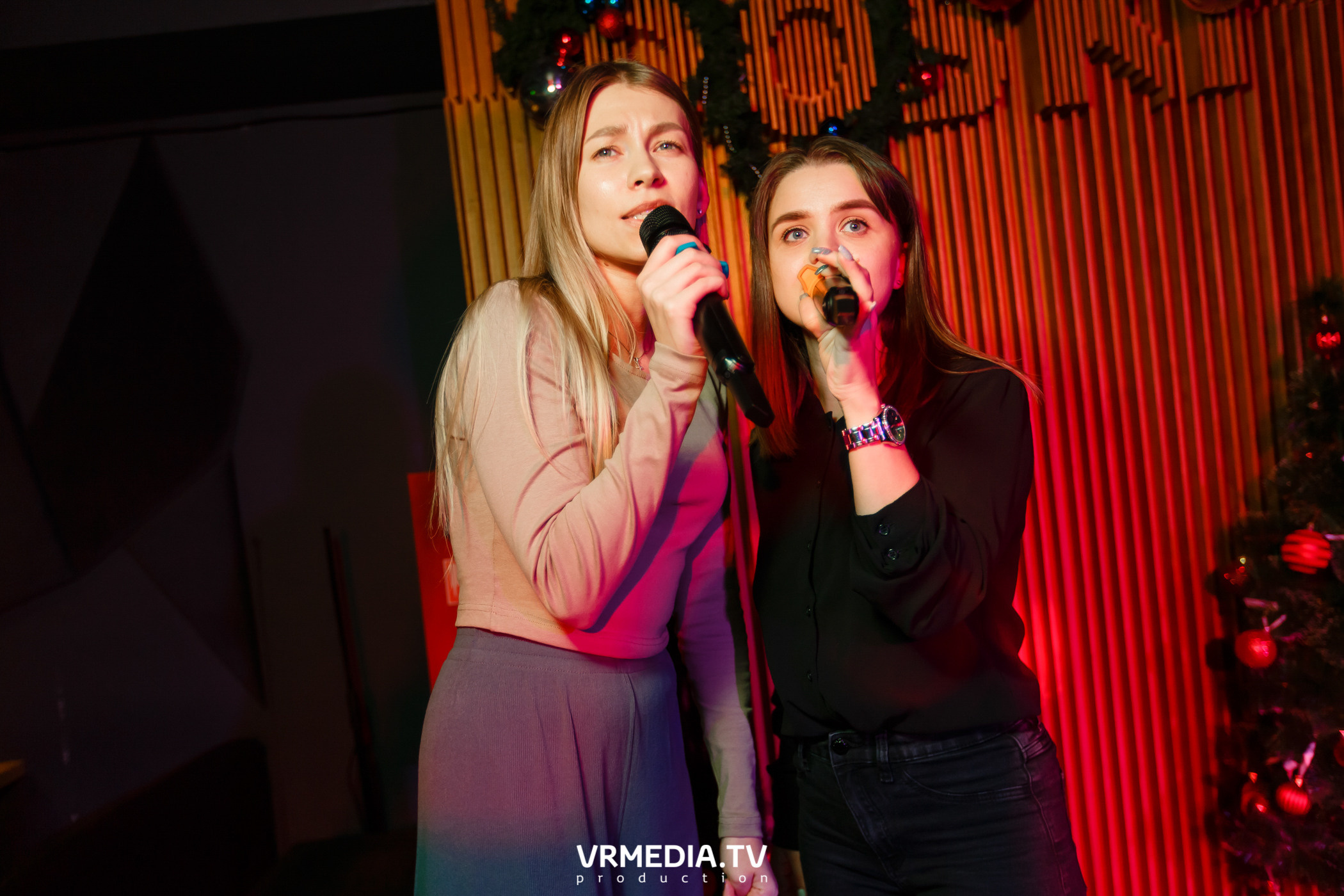 Выходные в баре «DOSKI»