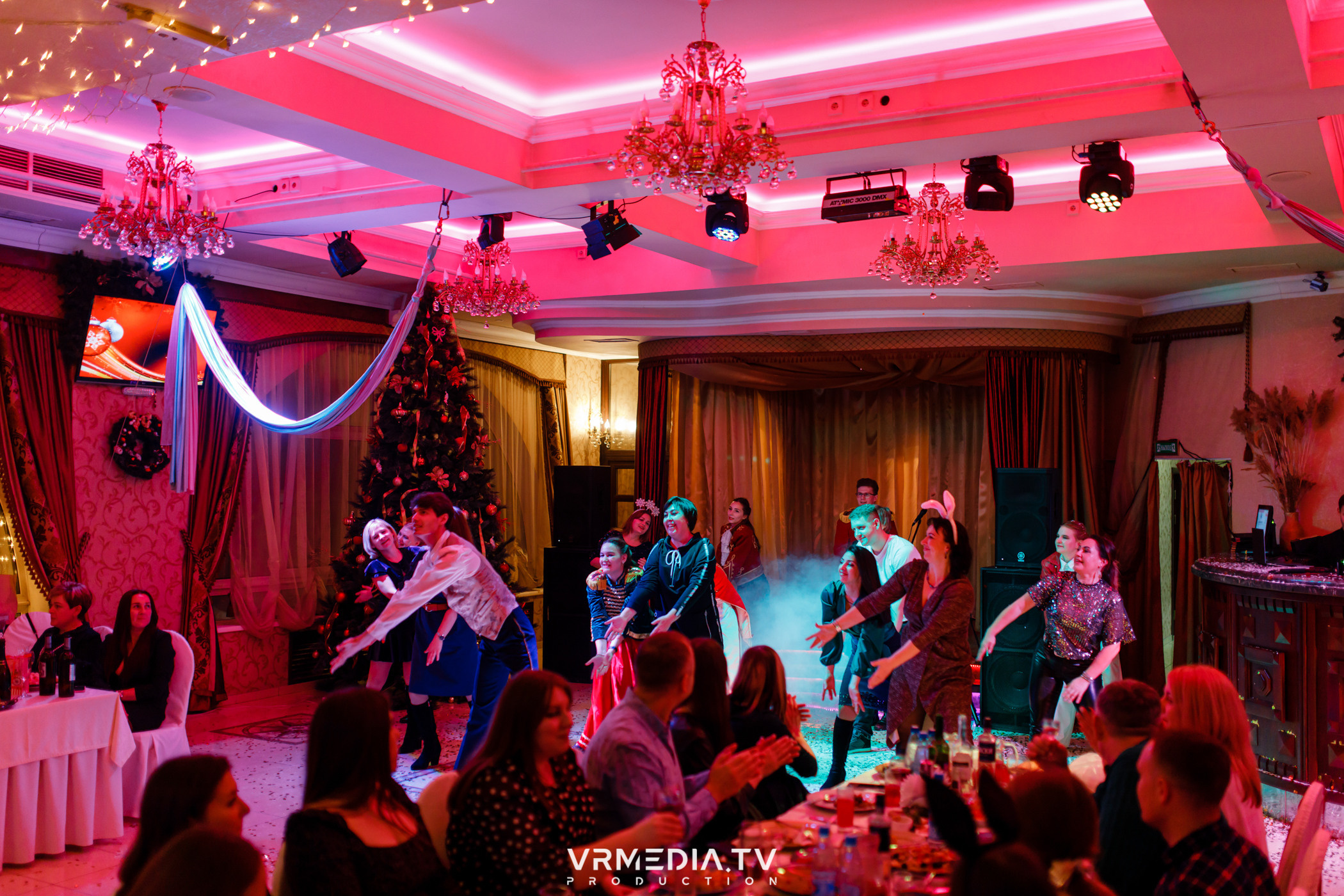 «Новогодний Мюзикл» в ресторане «Лазурный Берег»