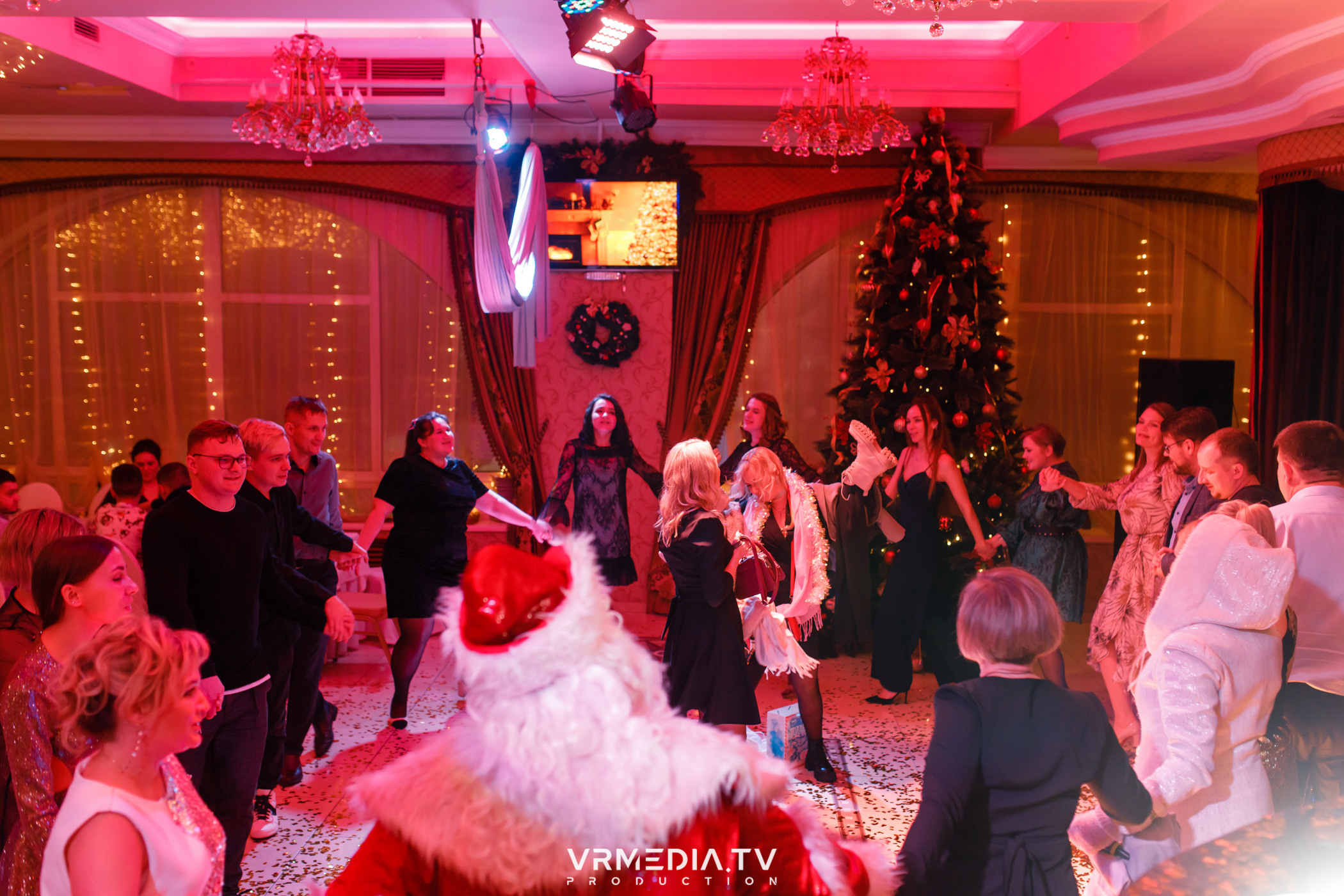 «Новогодний Мюзикл» в ресторане «Лазурный Берег»