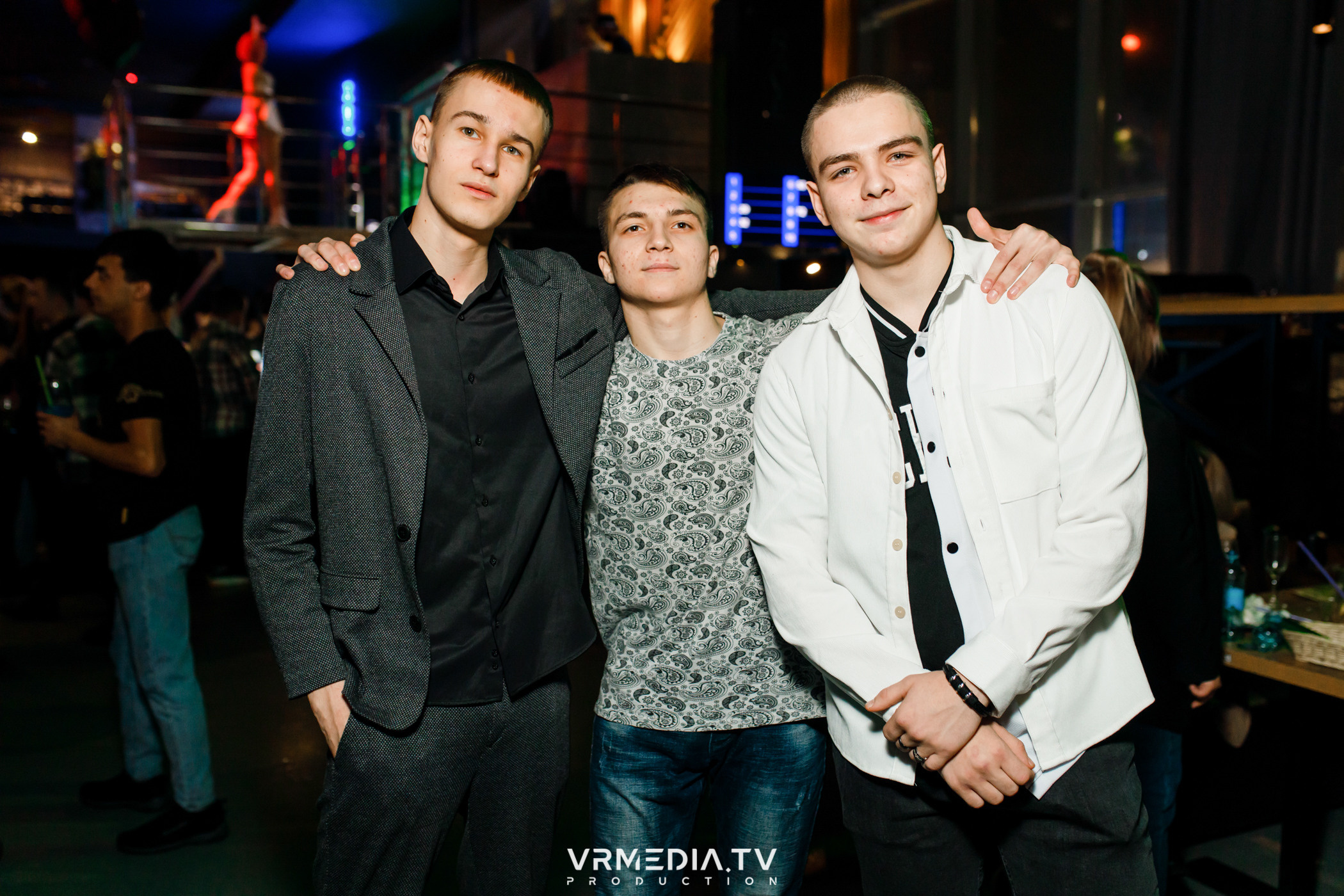 Выходные в баре «DOSKI»