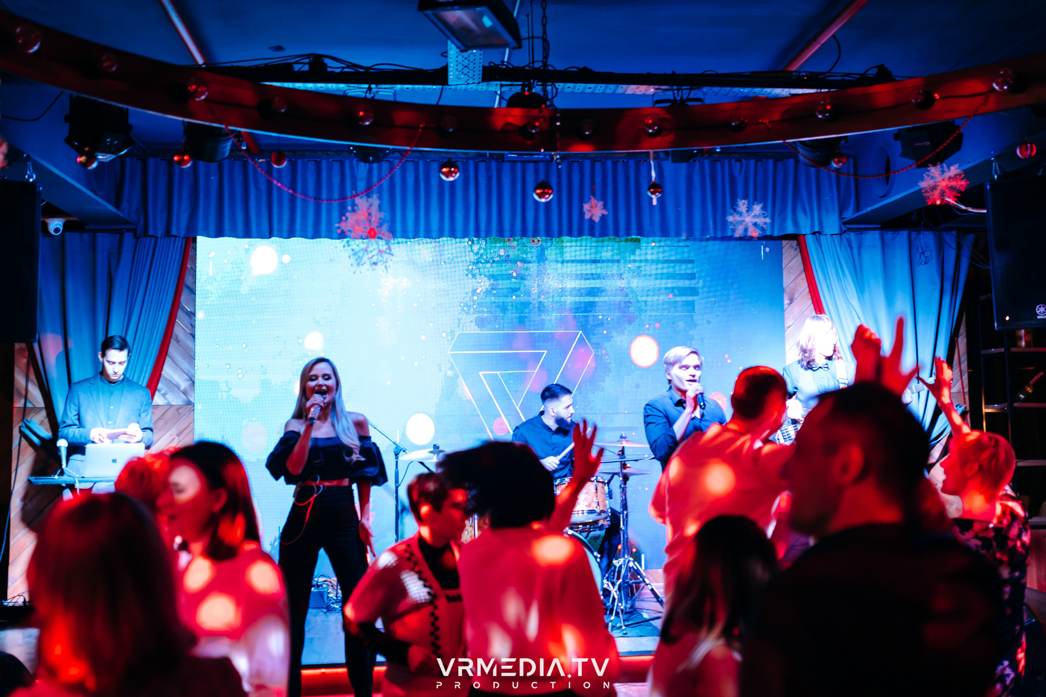 #ЖАРКИЙСТАРЫЙНОВЫЙГОД в гриль-баре «Жара»