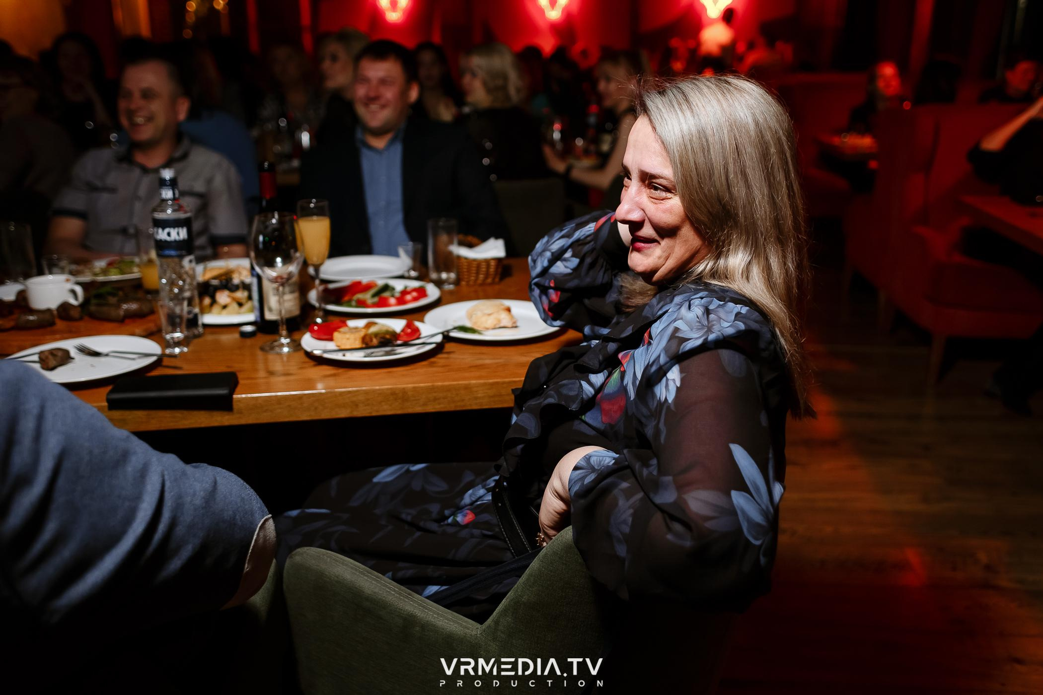 Жаркий новогодний корпоратив в гриль-баре «Жара»