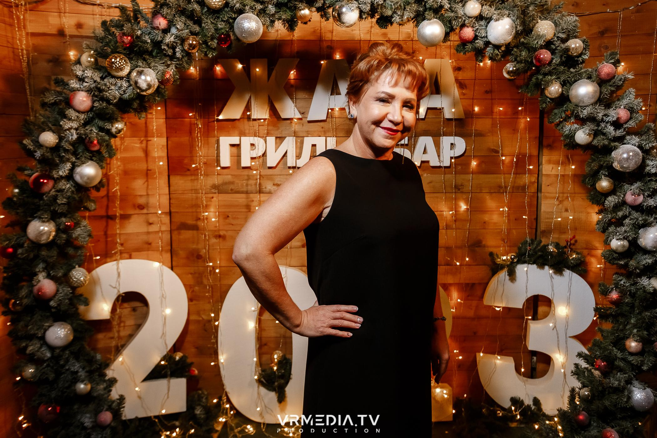 Жаркий новогодний корпоратив в гриль-баре «Жара»