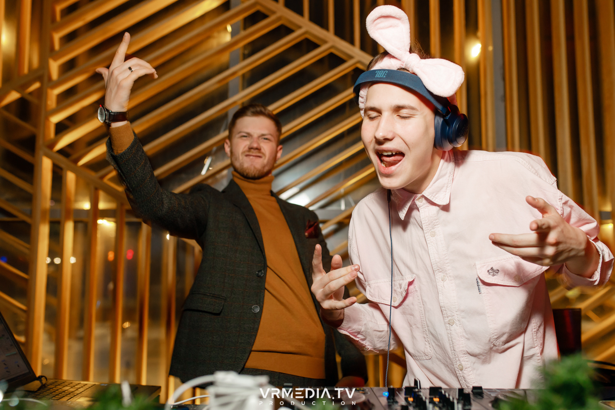 Выходные в баре «DOSKI»