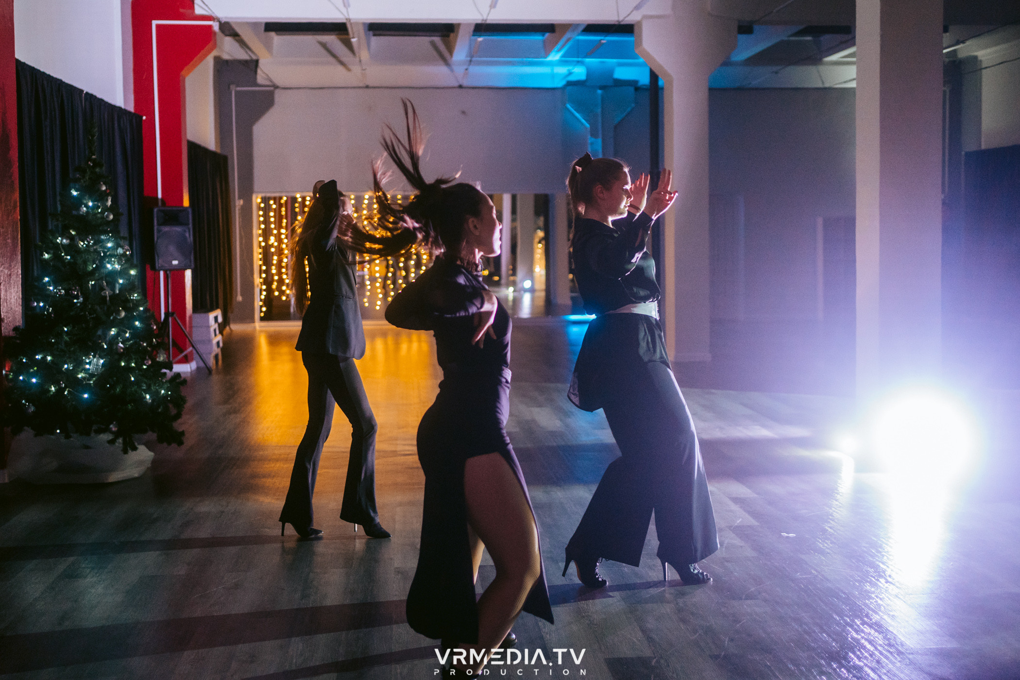 Новогодний вечер в «FREEDOM by Kseniya Aleksandrova»