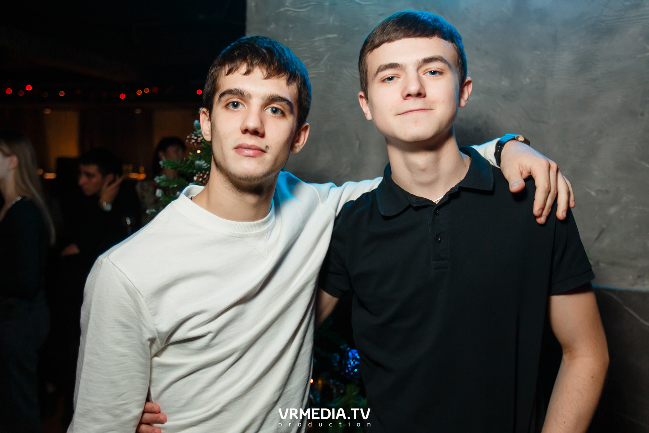 Выходные в баре «DOSKI»