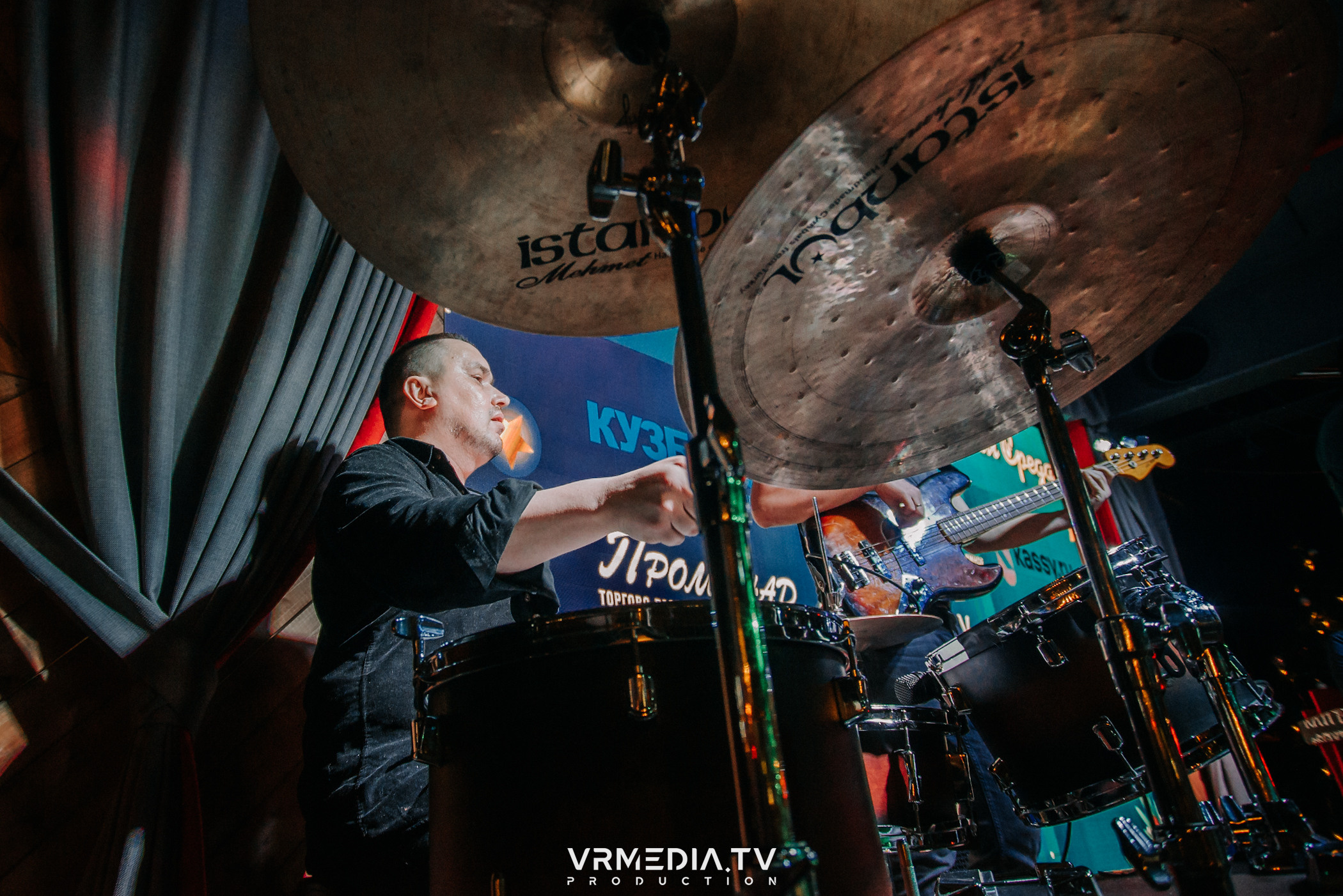 Джазовая среда: Collini Blues Balls (Новосибирск)